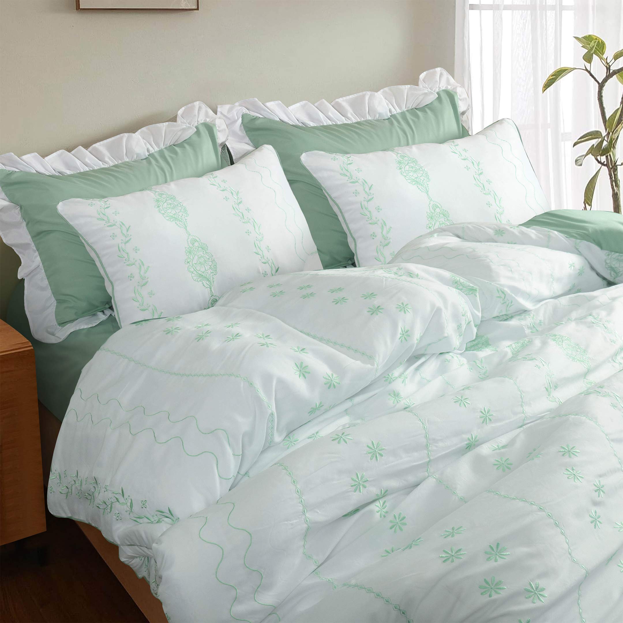 Mint Floral Accents Duvet Cover Set