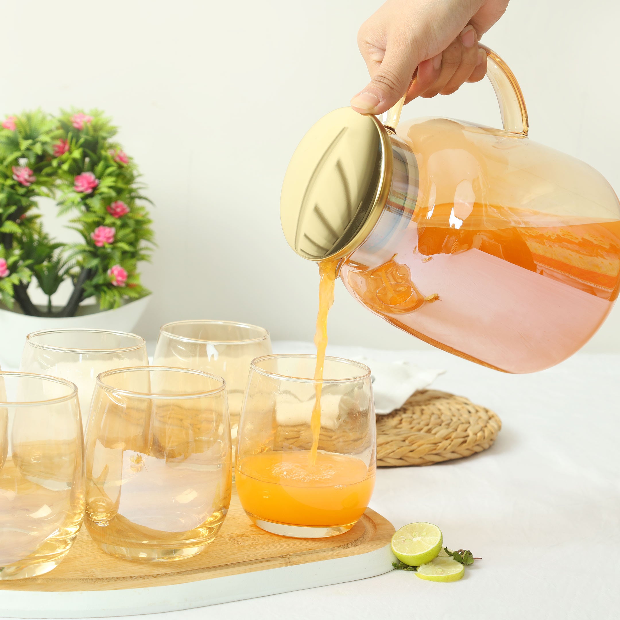 Borosilicate Glass Jug Set Golden with Stainless Steel Filter Lid - 7 Pcs