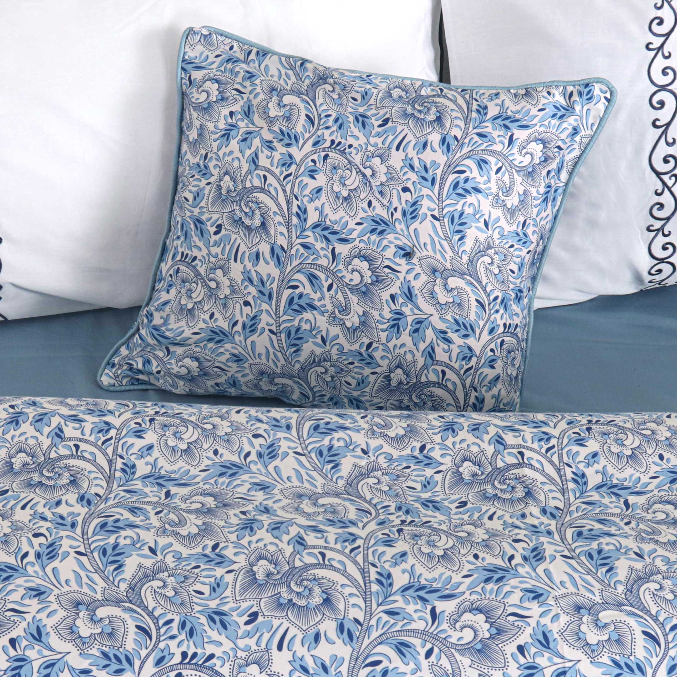 Serene Paisley Printed Cushion Cover