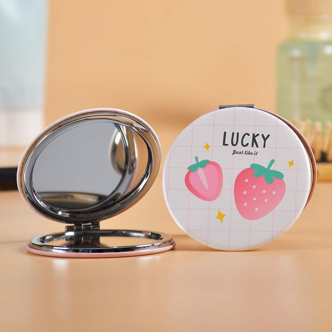 Round Portable Pocket Mirror (Random Design)