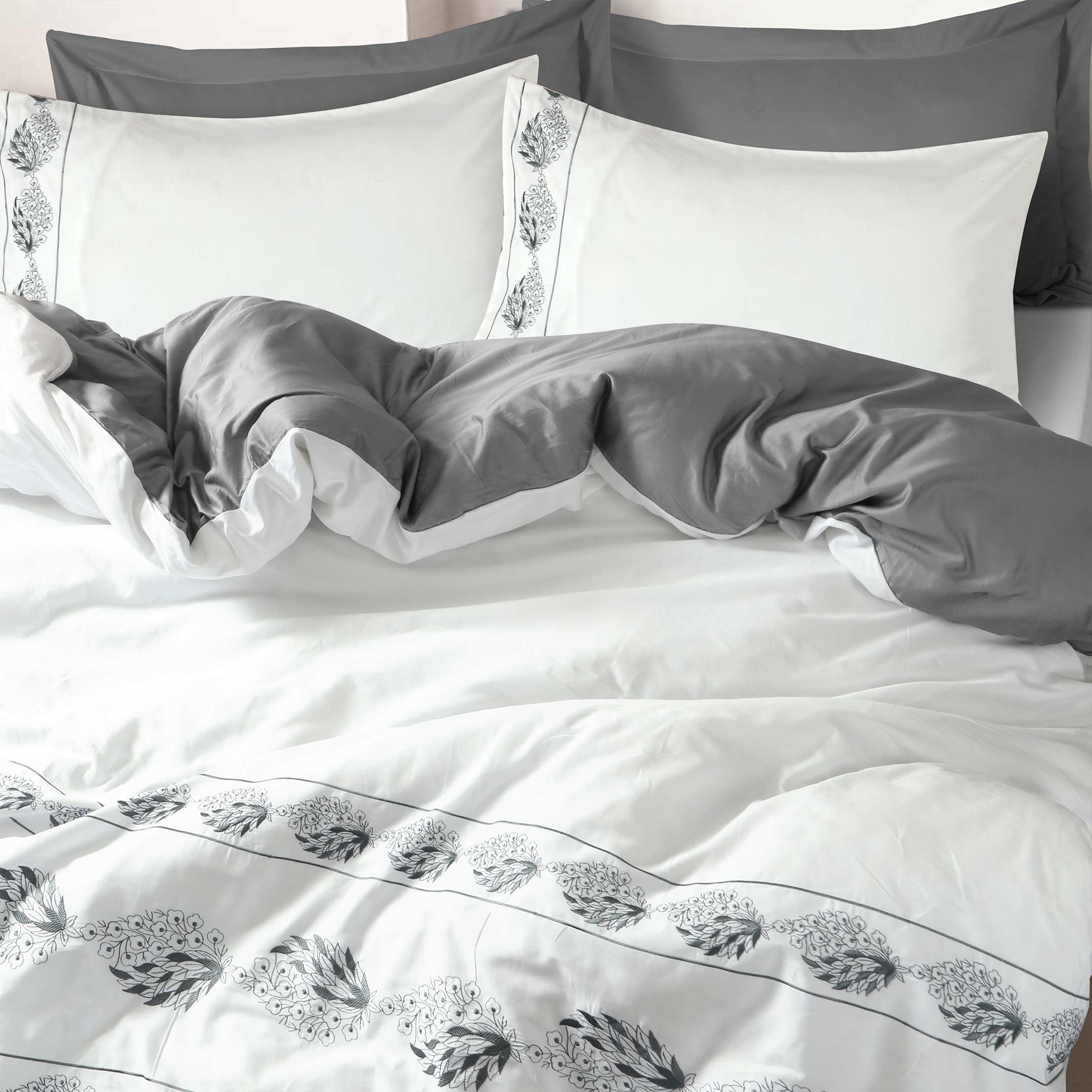 Greyveil Serenity Ensemble Embroidered Duvet Cover
