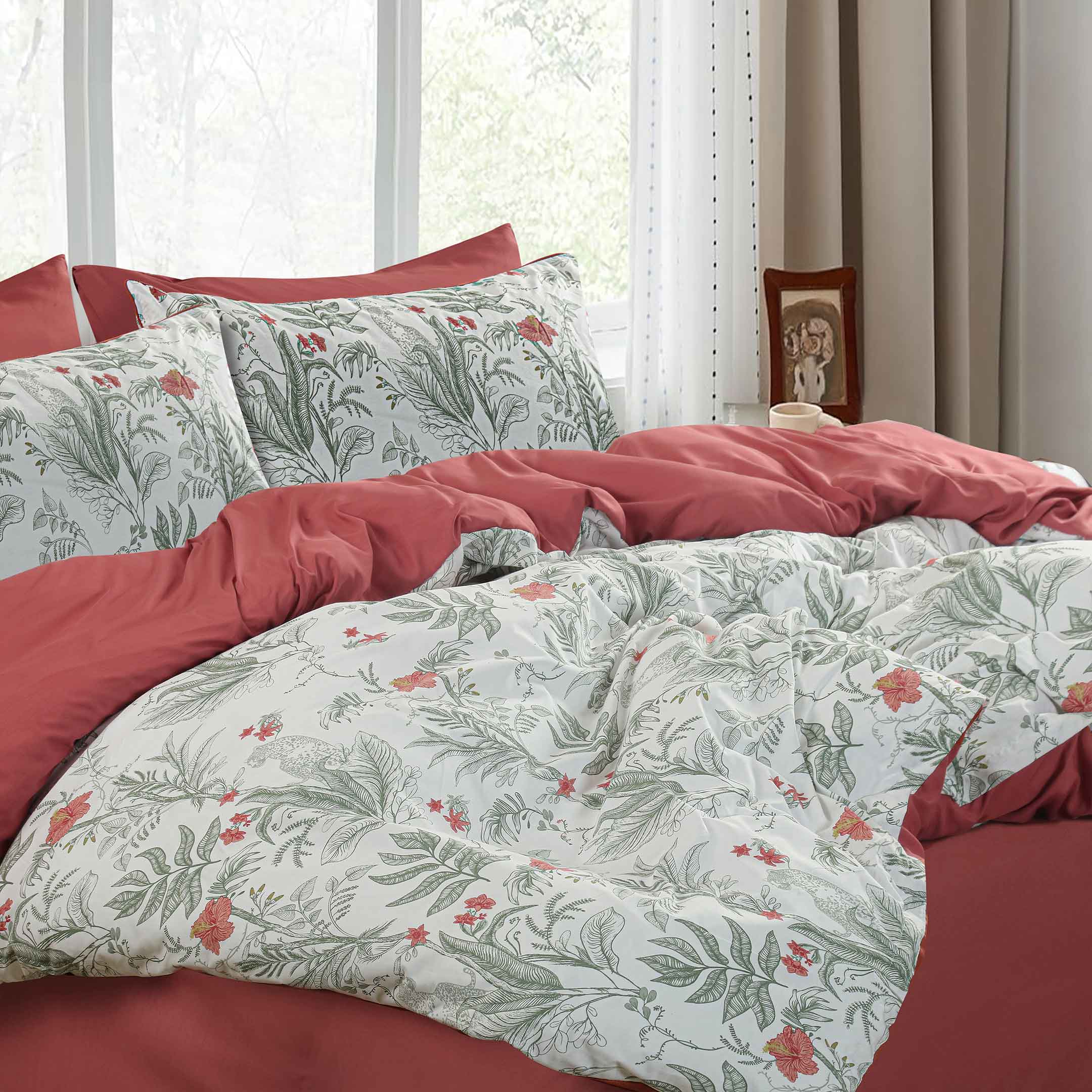 Botanical Bloom Duvet Cover