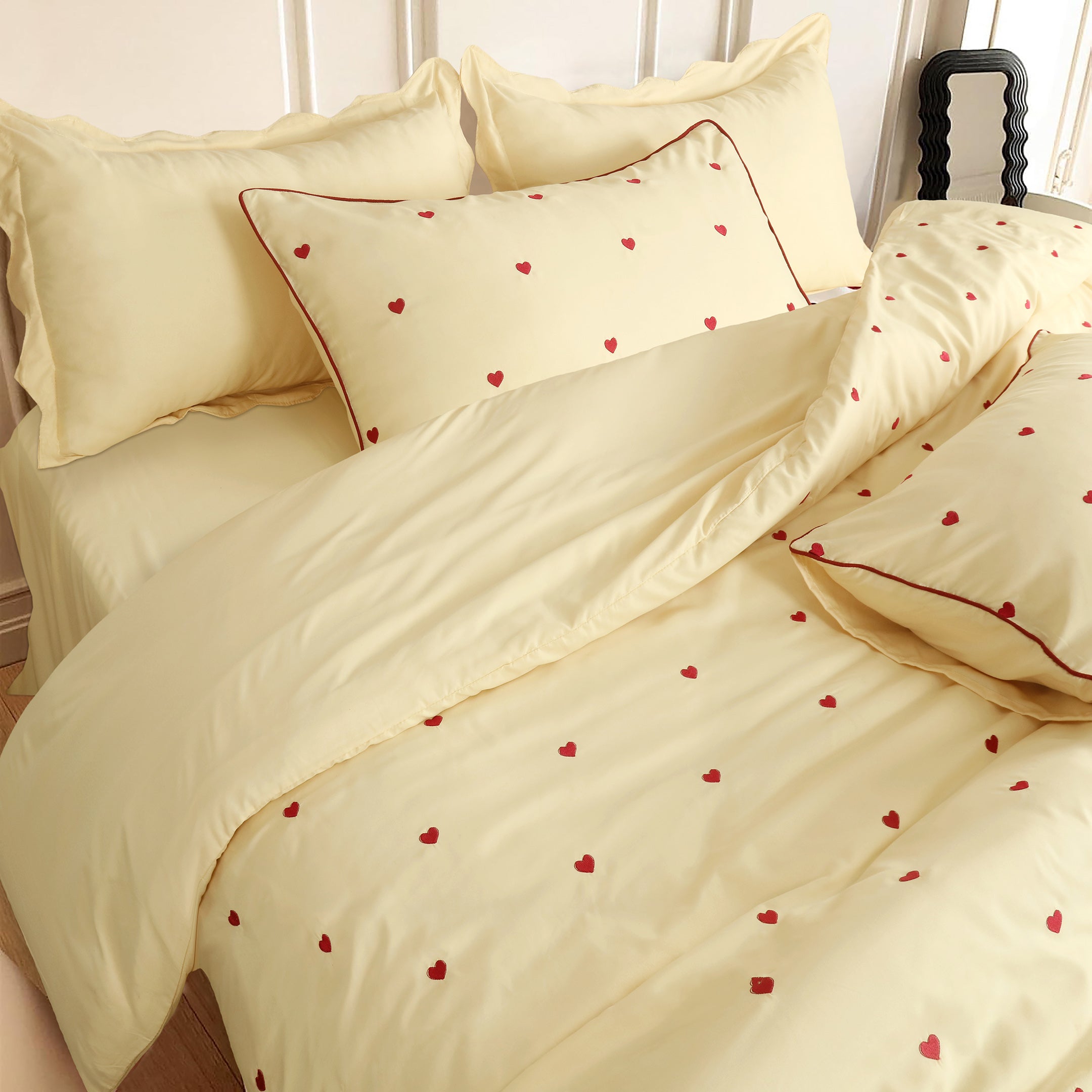 Minimal Amour Duvet Cover Set