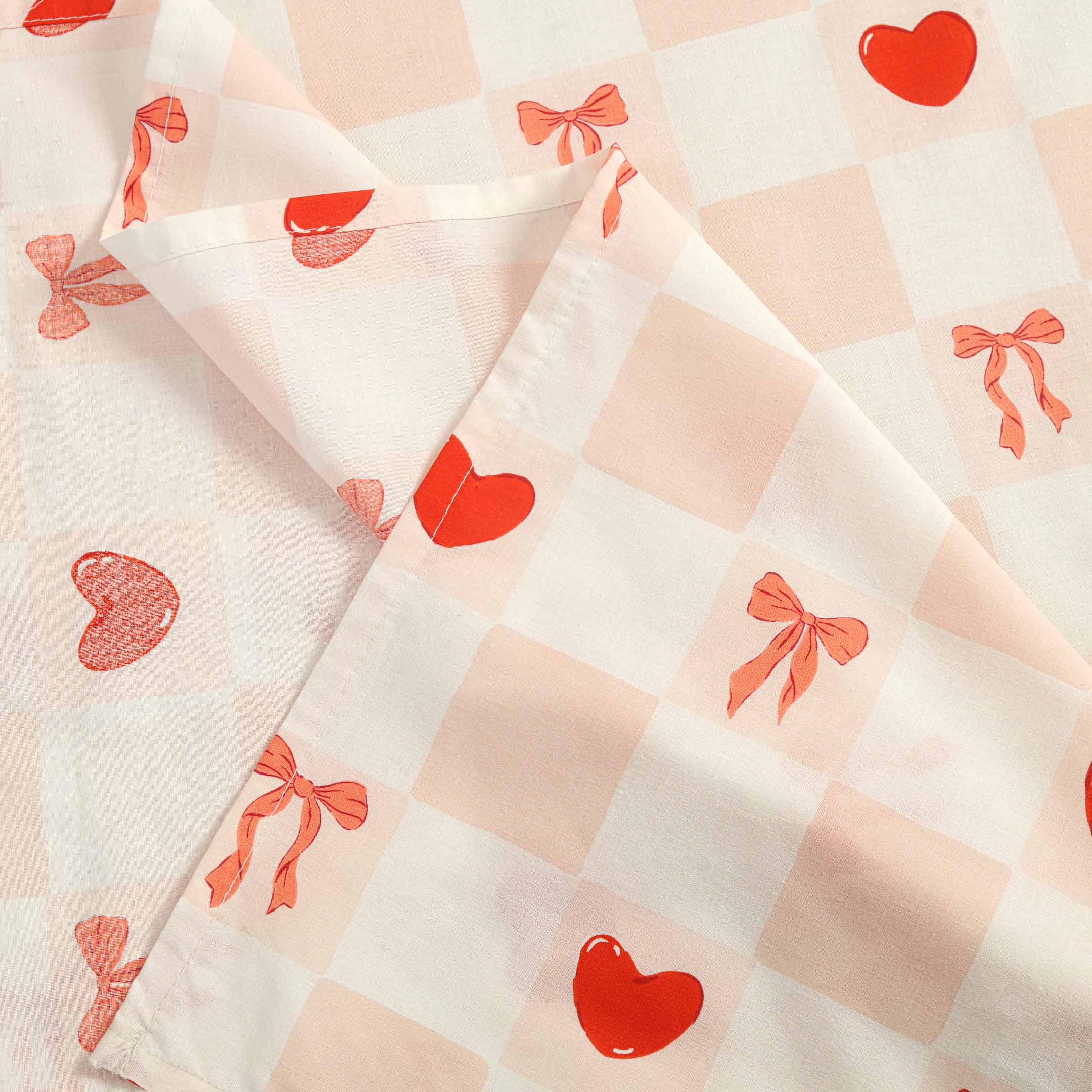 Heart & Bows Printed Bedsheet Set
