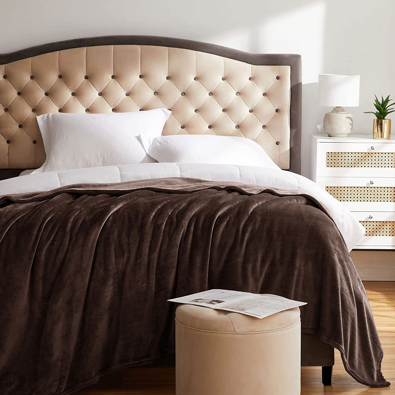 AC Plush Fleece Blanket Brown
