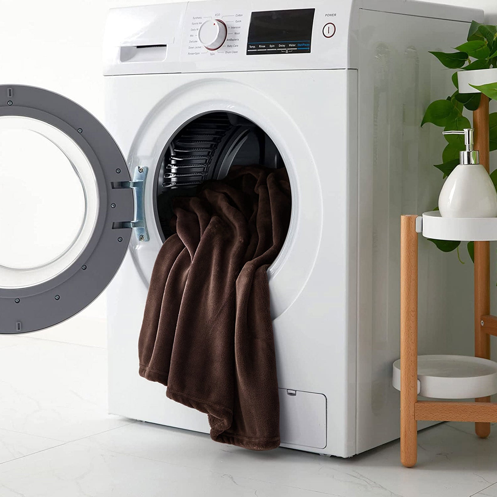 AC Plush Fleece Blanket Brown