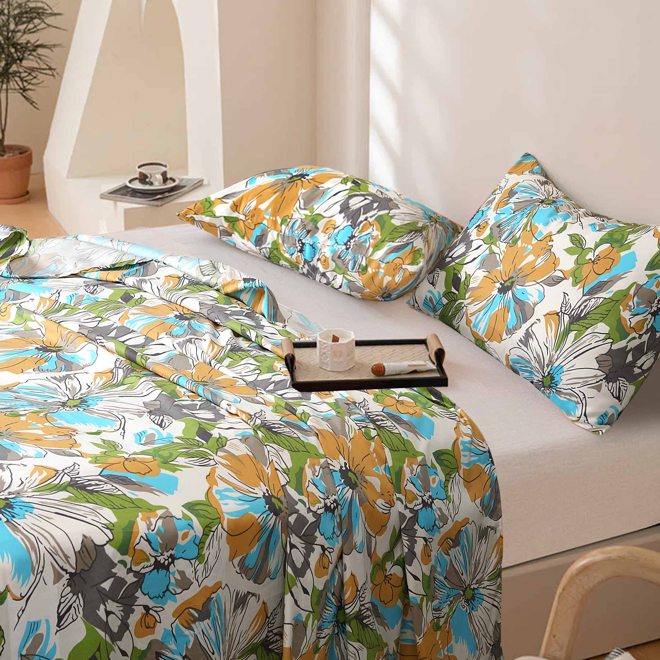 Abstract Poppy Printed Bedsheet