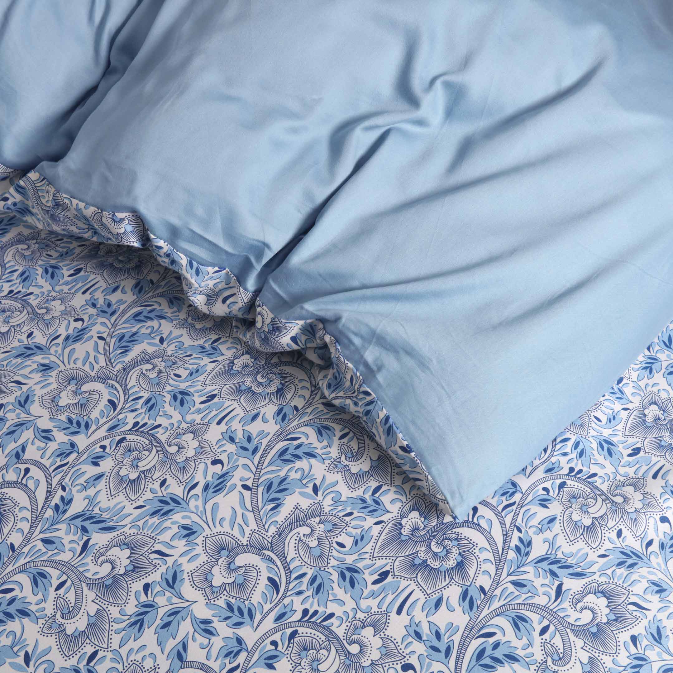 Serene Paisley Printed Summer Duvet Cover