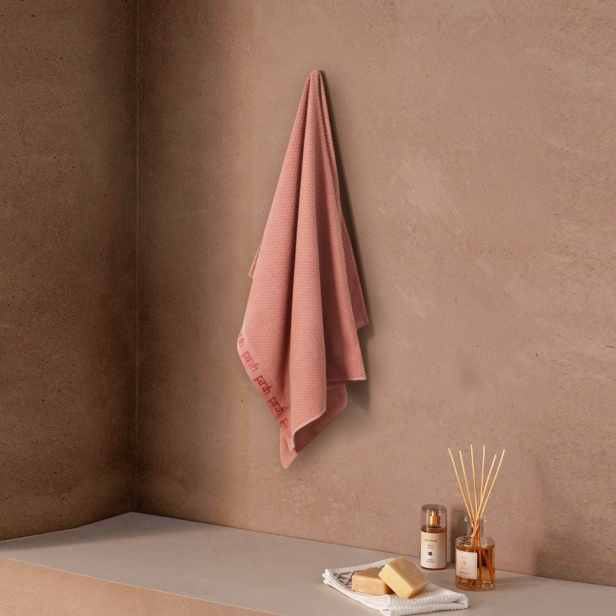 Zero Twist Honey Comb Design Bath Towels