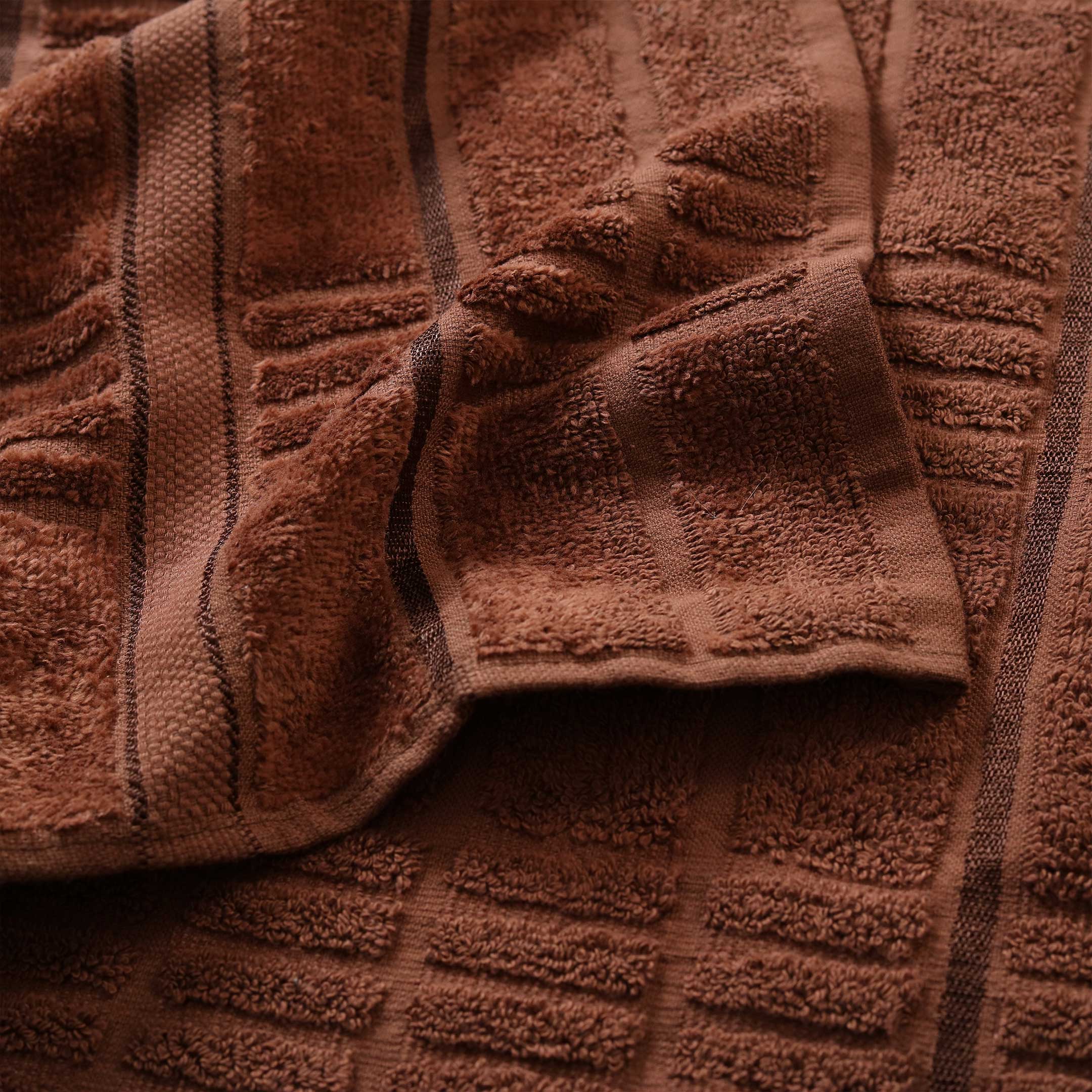 Premier Quality Strip Pattern Bath Towels