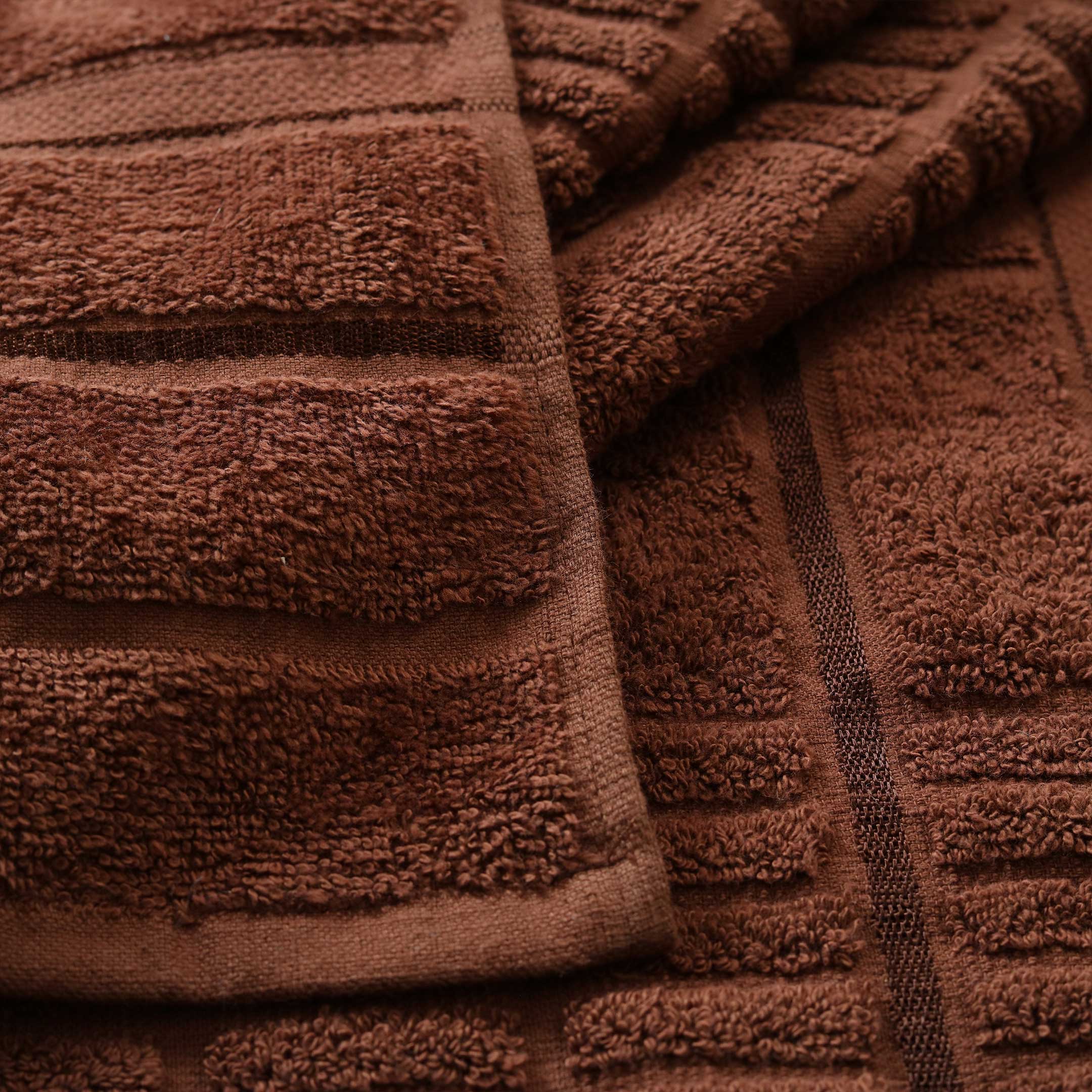Premier Quality Strip Pattern Bath Towels