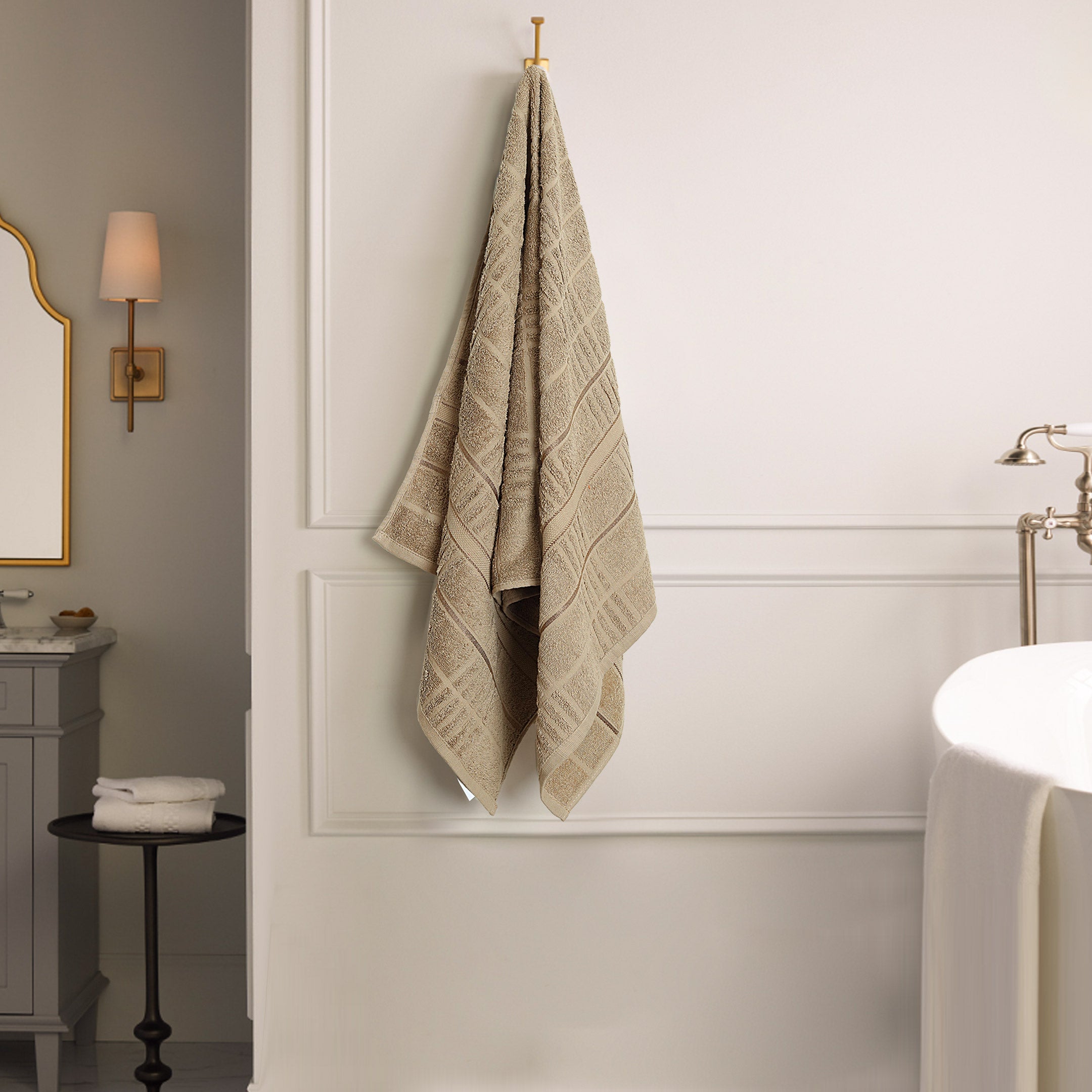 Premier Quality Strip Pattern Bath Towels
