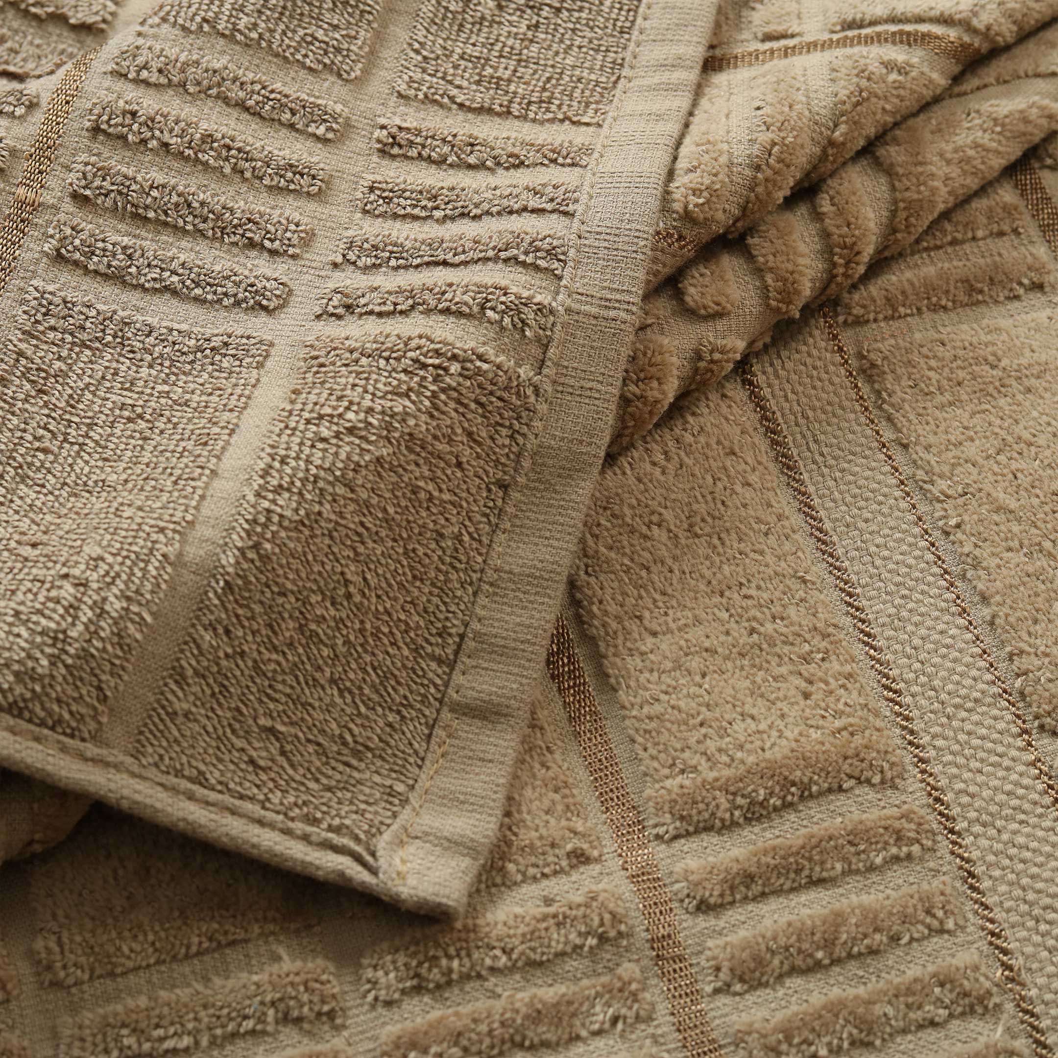 Premier Quality Strip Pattern Bath Towels
