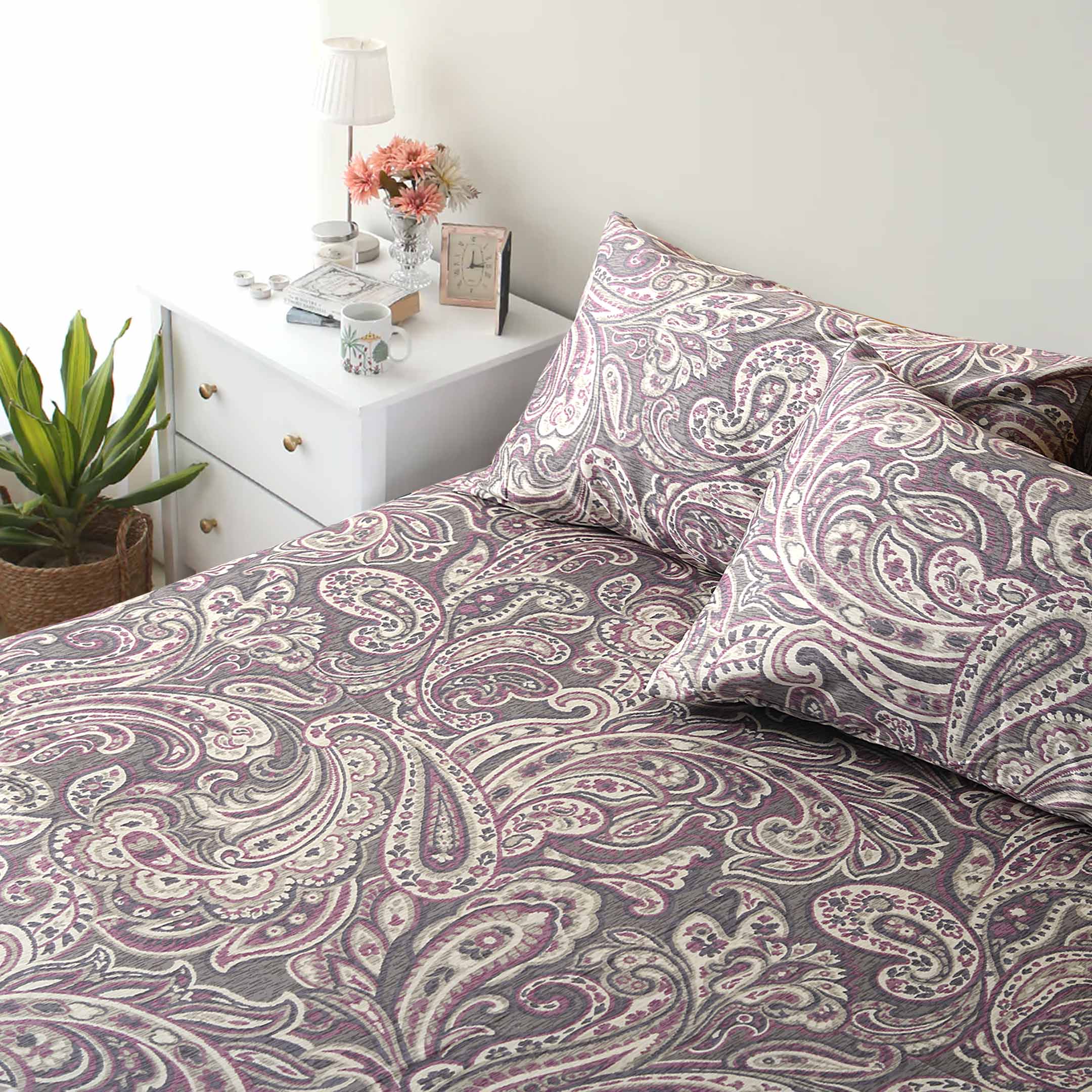 Floral Paisley Printed Bedsheet