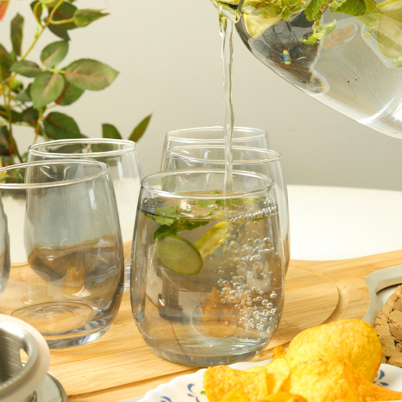 Borosilicate Glass Jug Set Silver with Stainless Steel Filter Lid - 7 Pcs