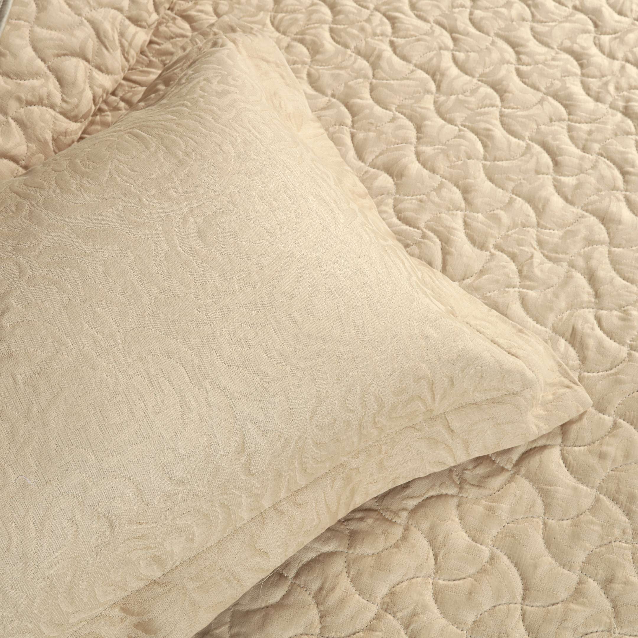 Ivory Quilted Summer Bedspread 6PCS Set