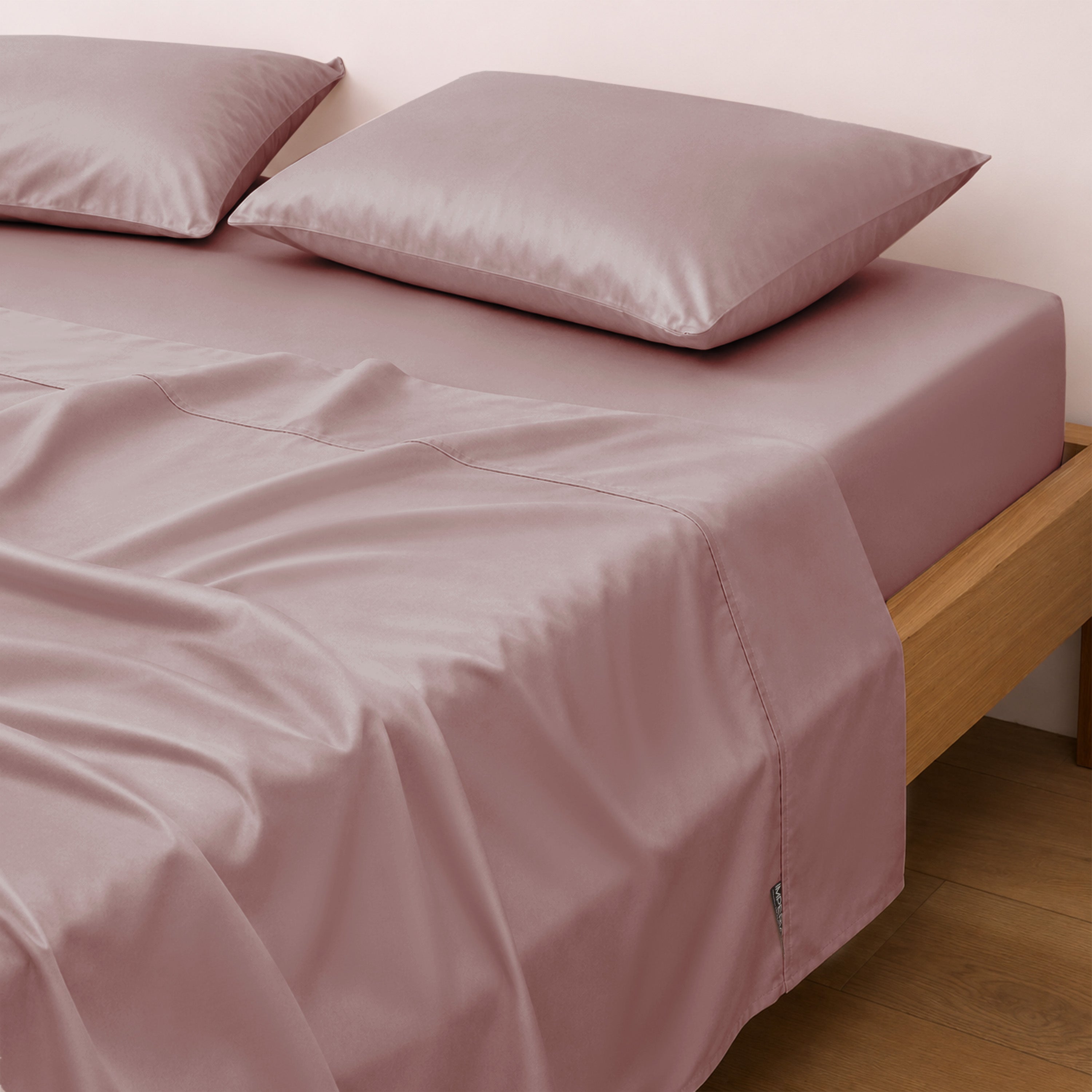 Mauve Pink Bedsheet Set