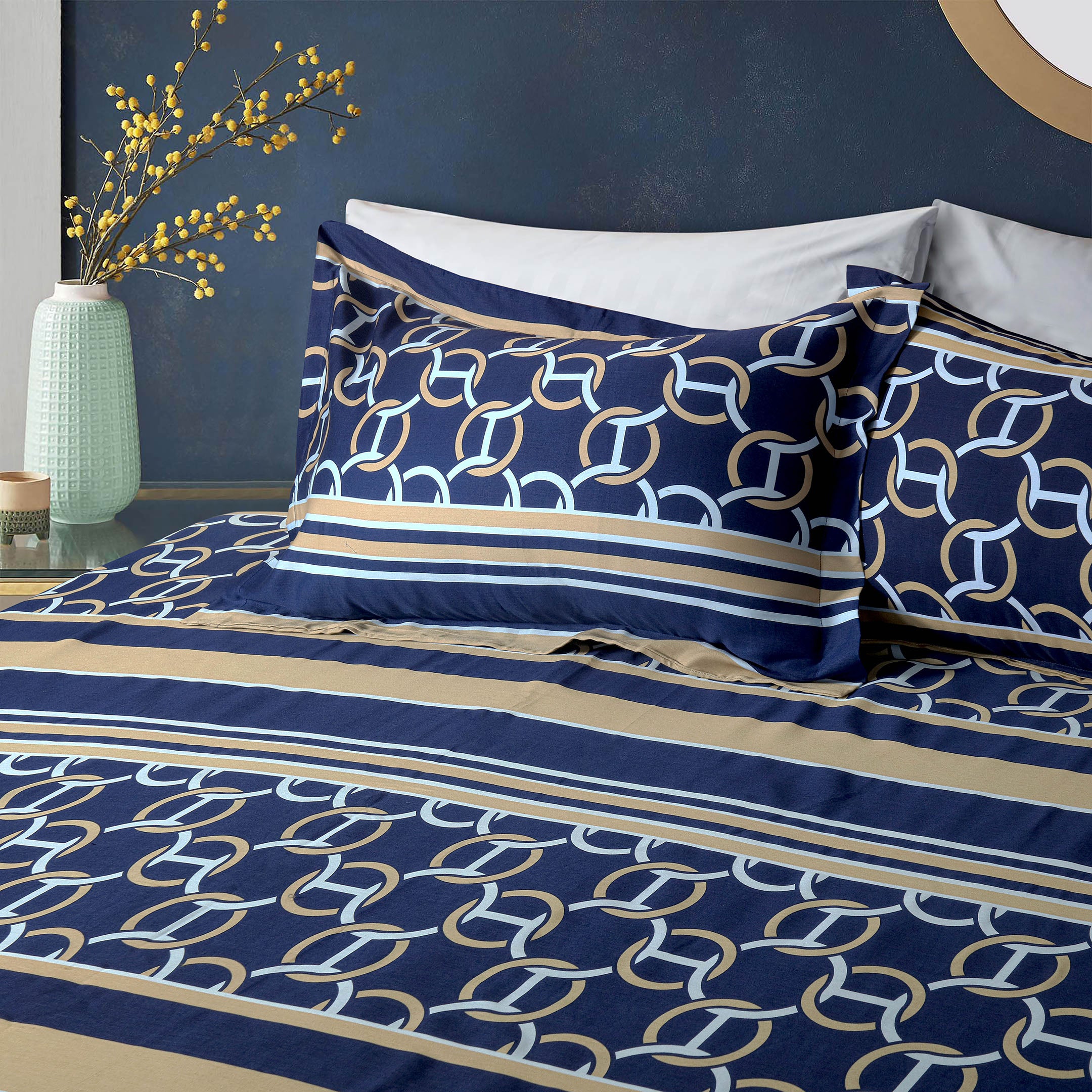 Royal Loops Bedsheet Set