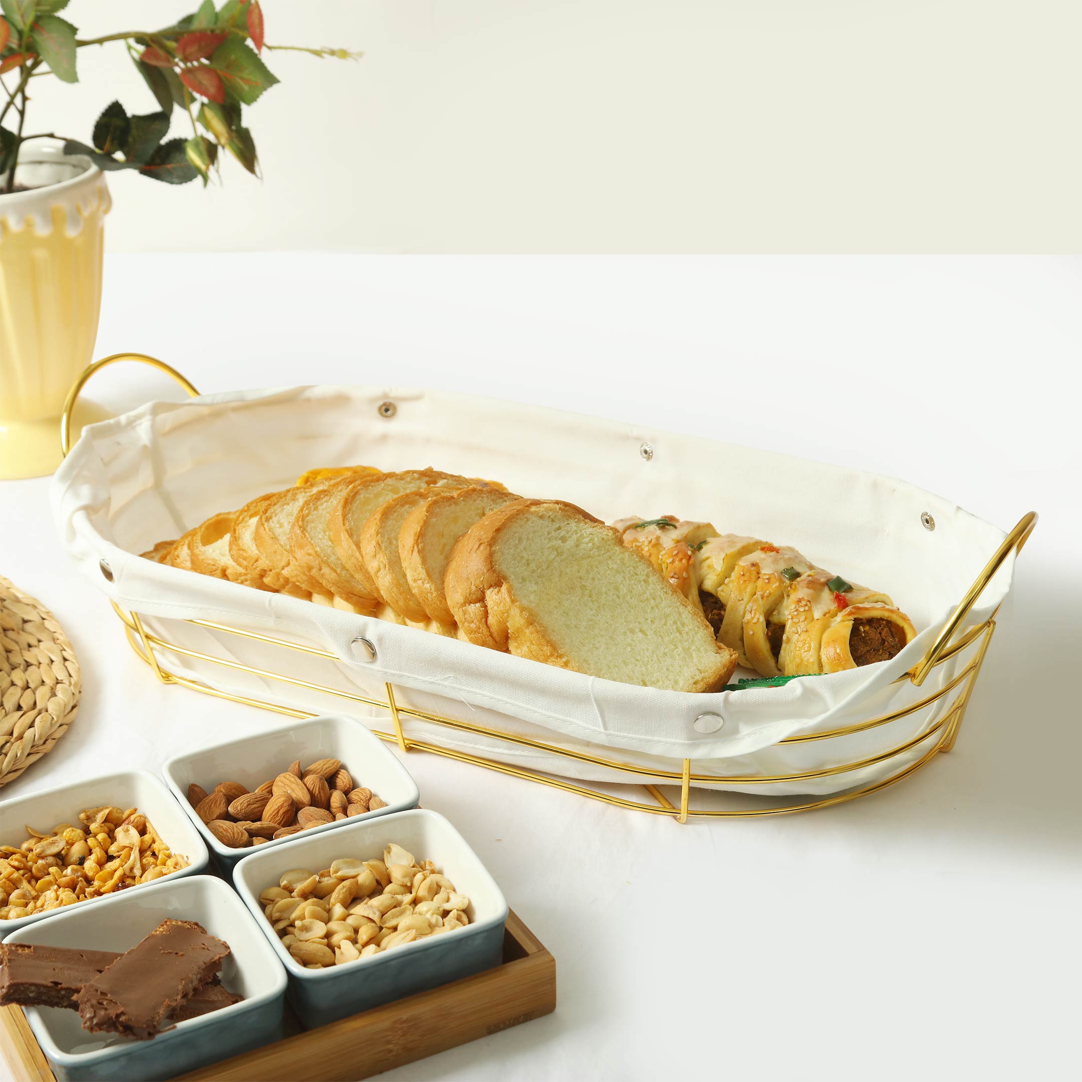Nordic Style Gold Plated Oval Shape Bread Serving Basket