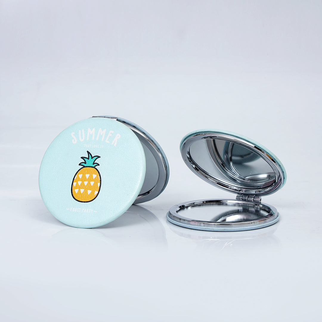Round Portable Pocket Mirror (Random Design)