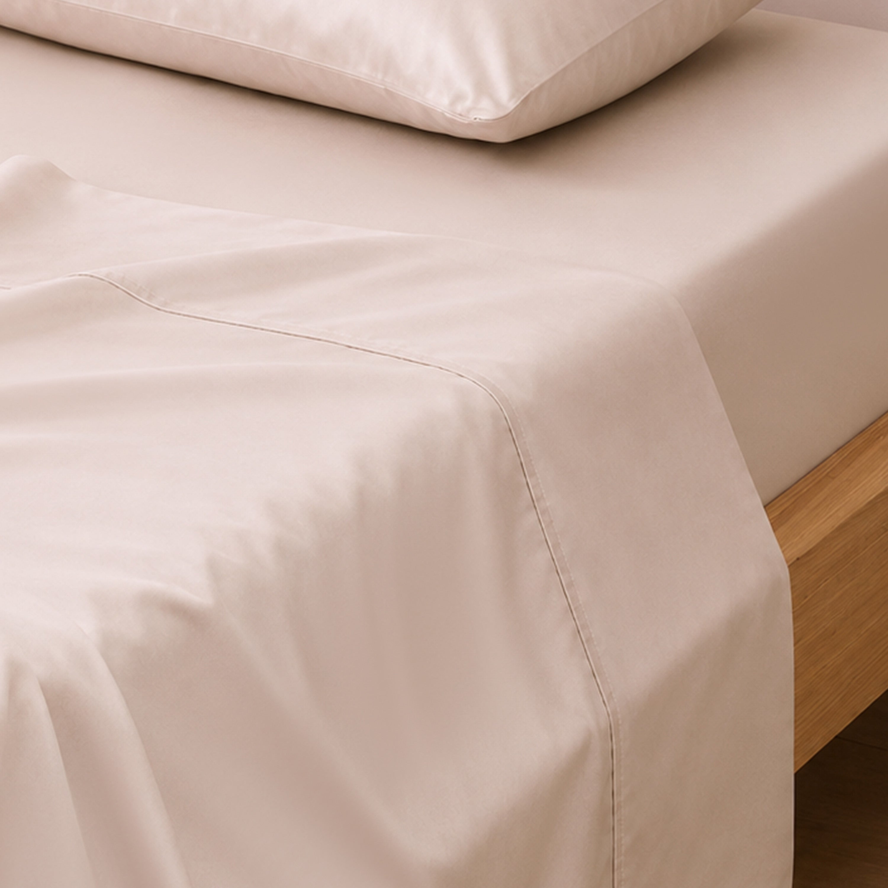 Pearl Pink Bedsheet Set