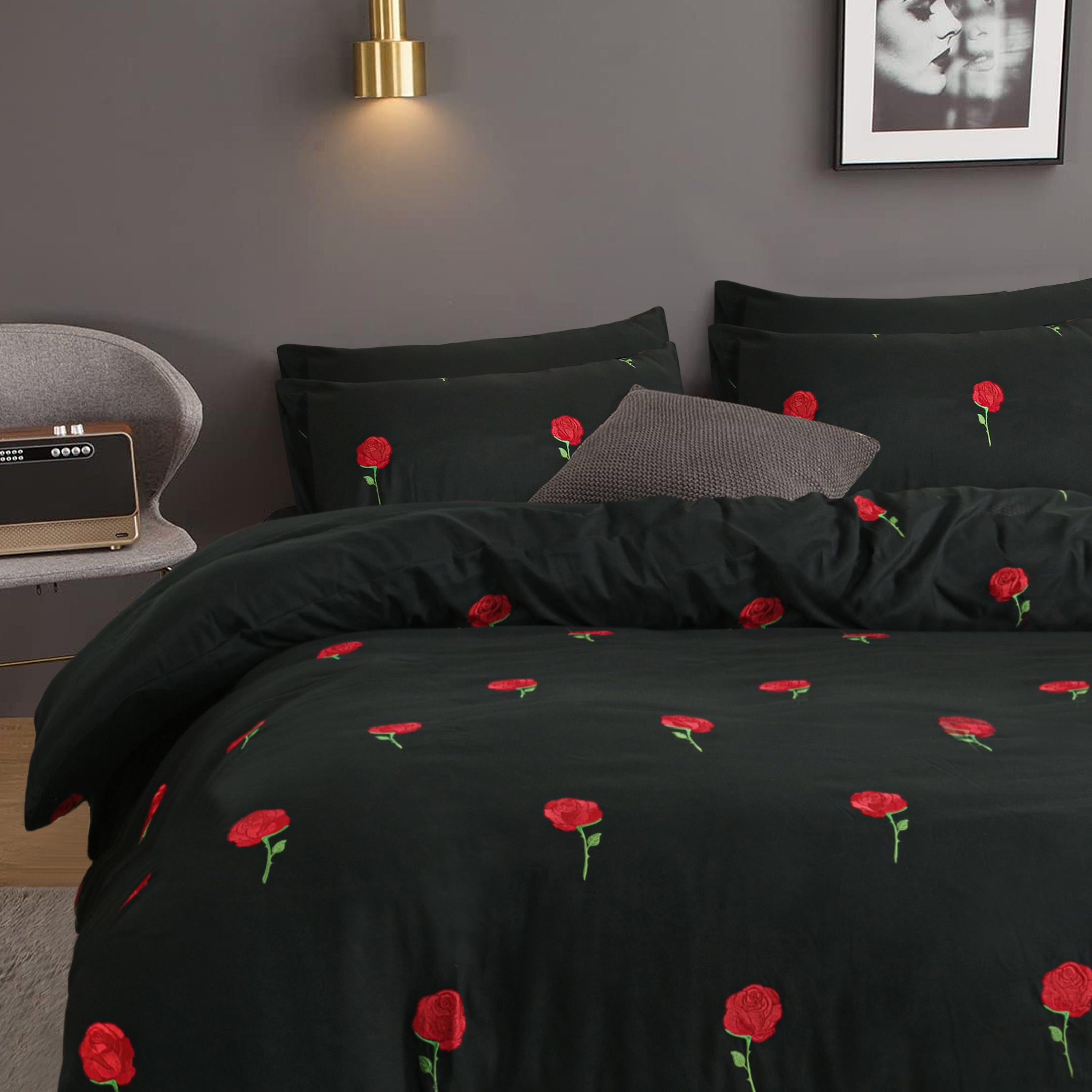Romantic Roses - Embroidered 6-Piece Duvet Cover Set