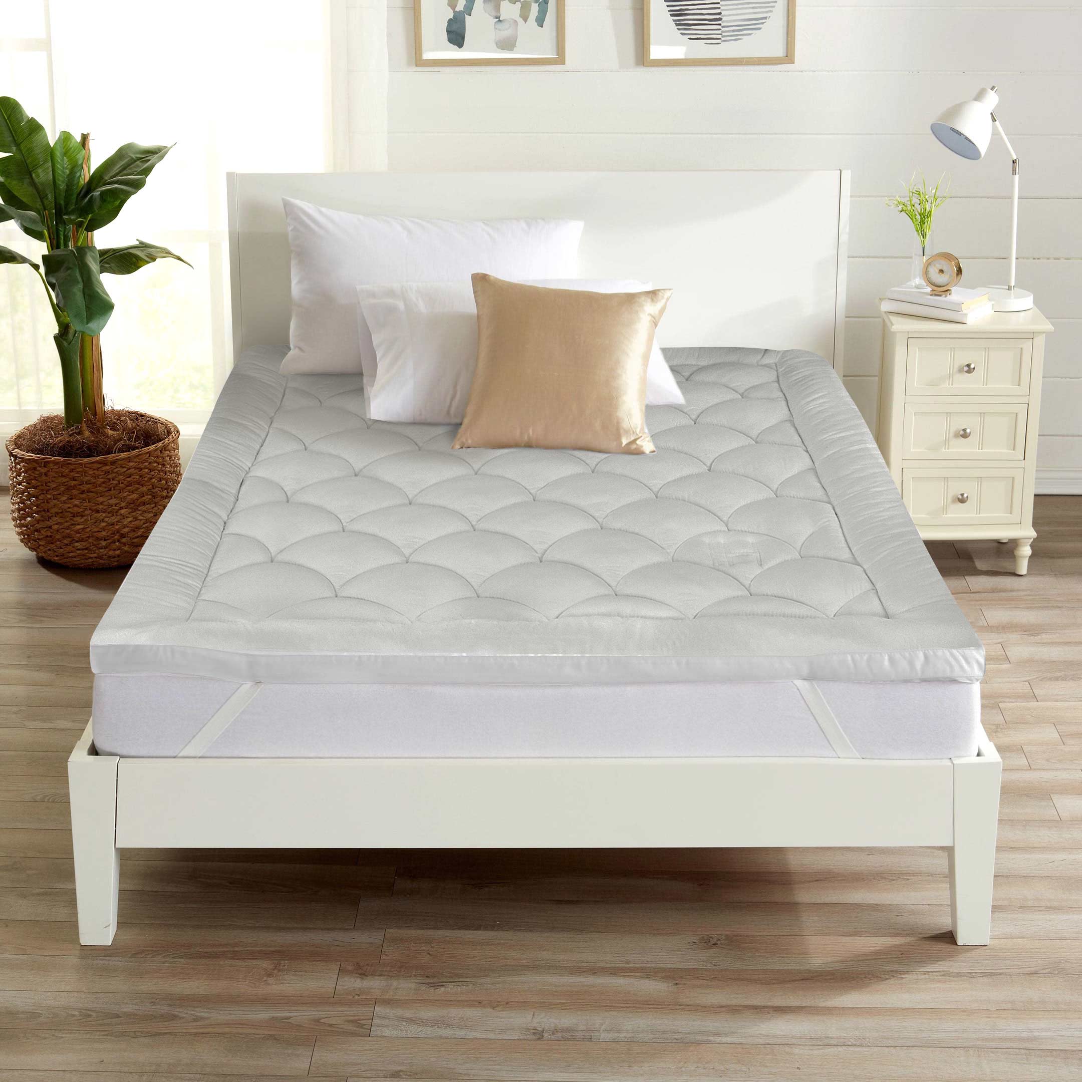 Seashell Quilted Mattress Topper Silver