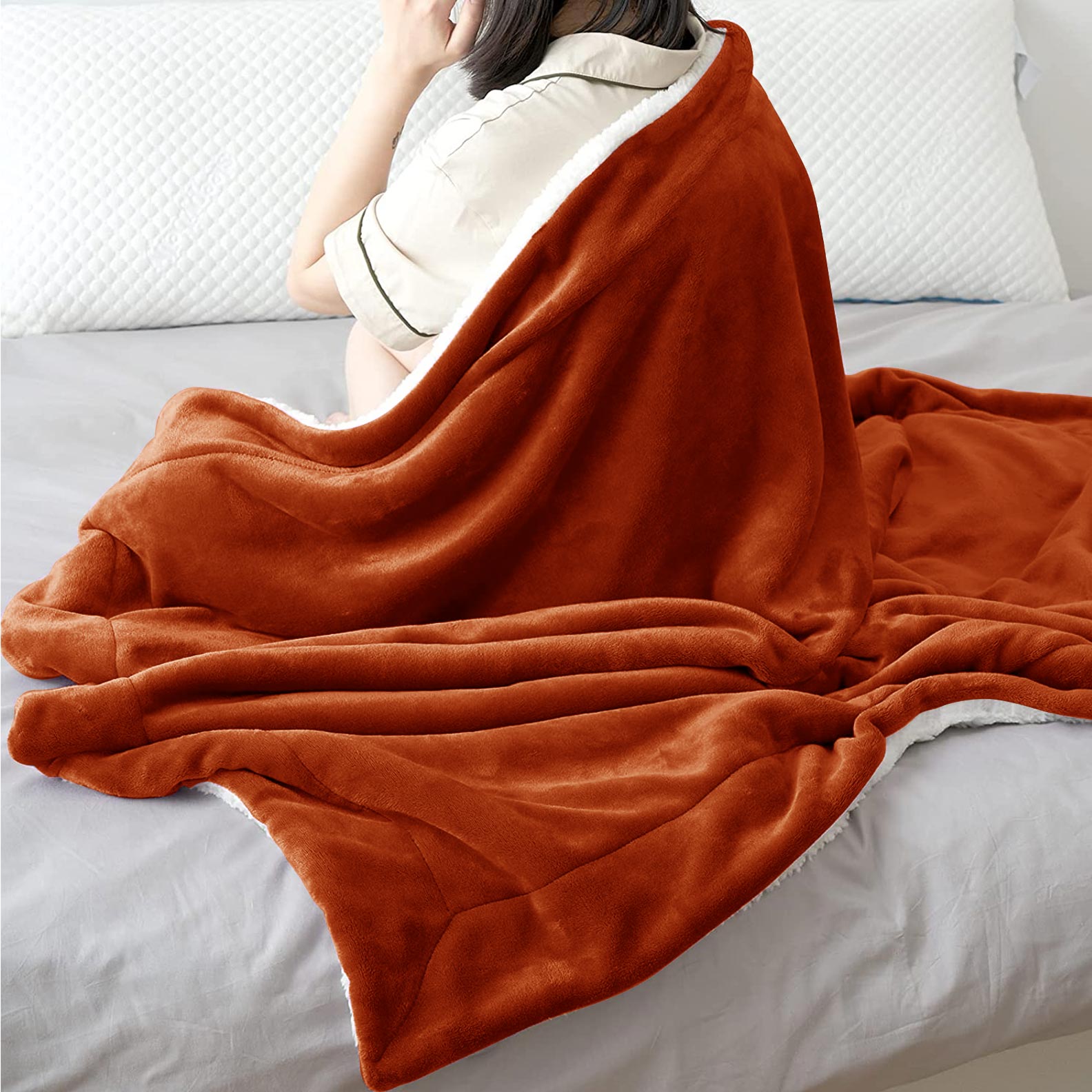 Ultra Soft Sherpa Throw Blanket - Rust