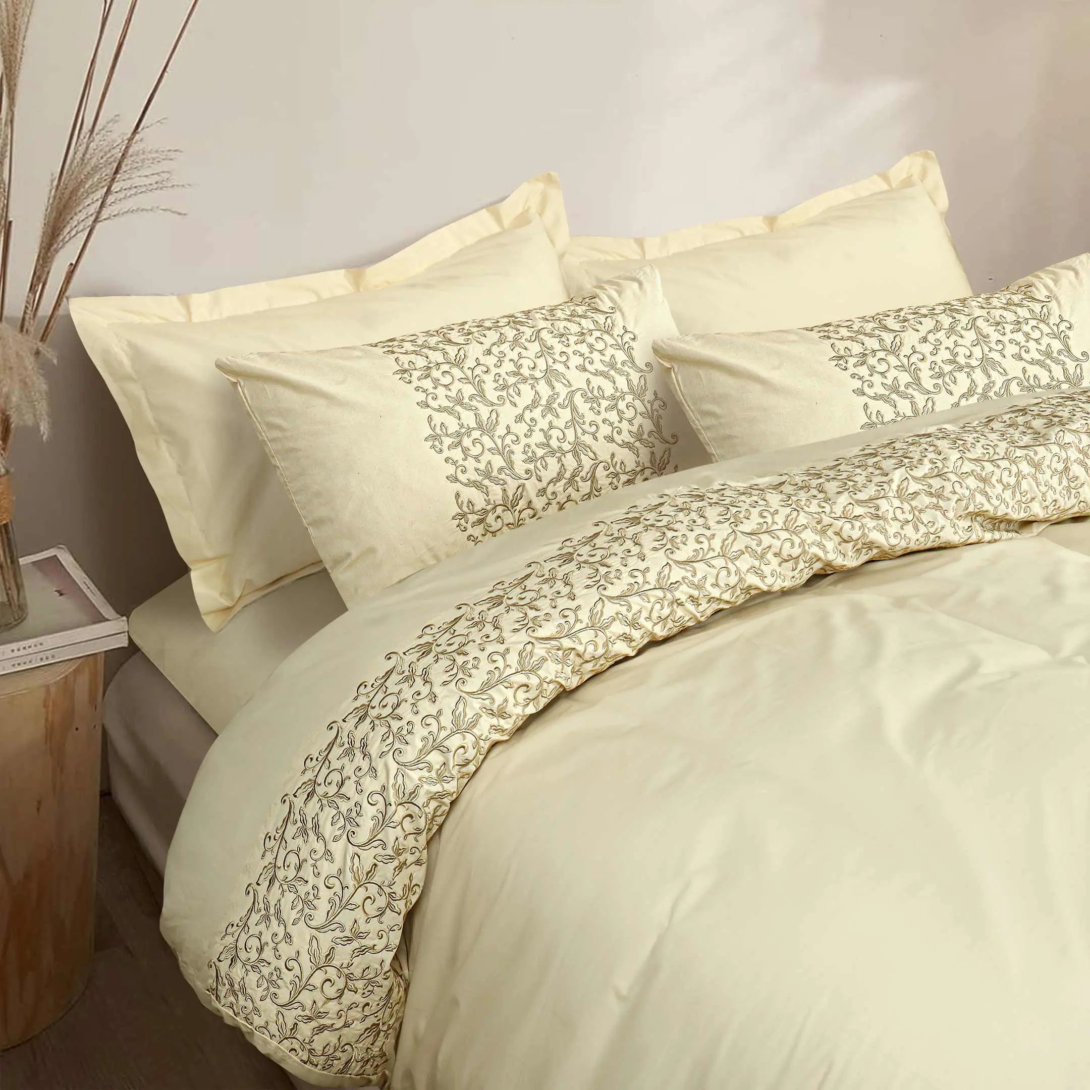 Vanilla Vines Duvet Cover Set