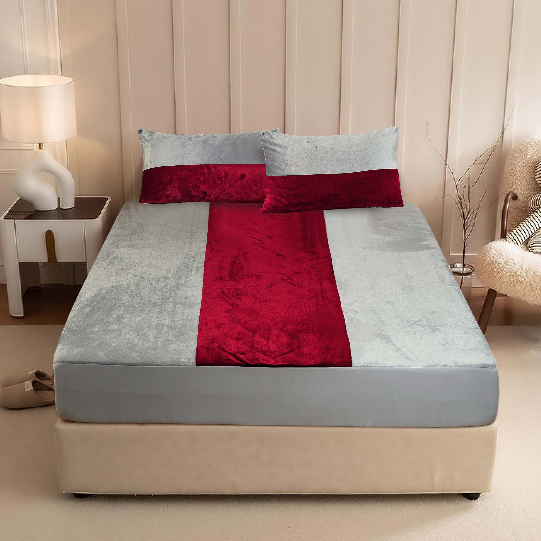 Vertical Duo Tone Fleece Fitted Sheet, SilverBurgundy