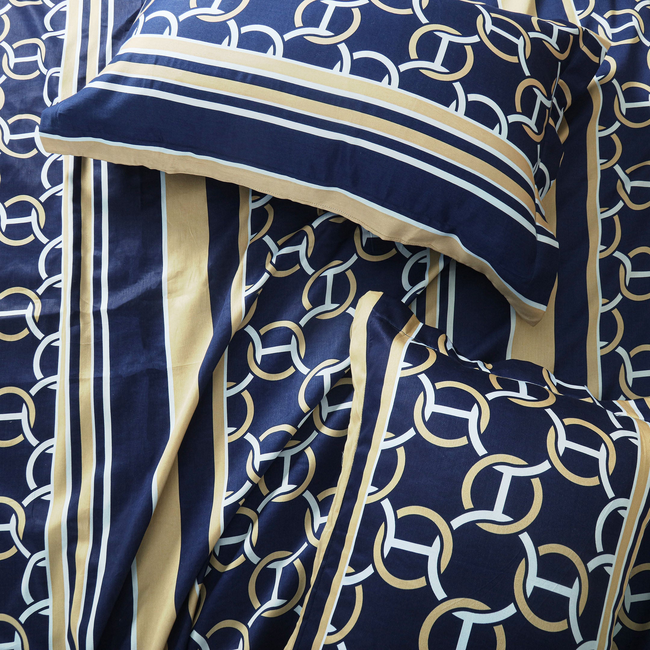 Royal Loops Bedsheet Set