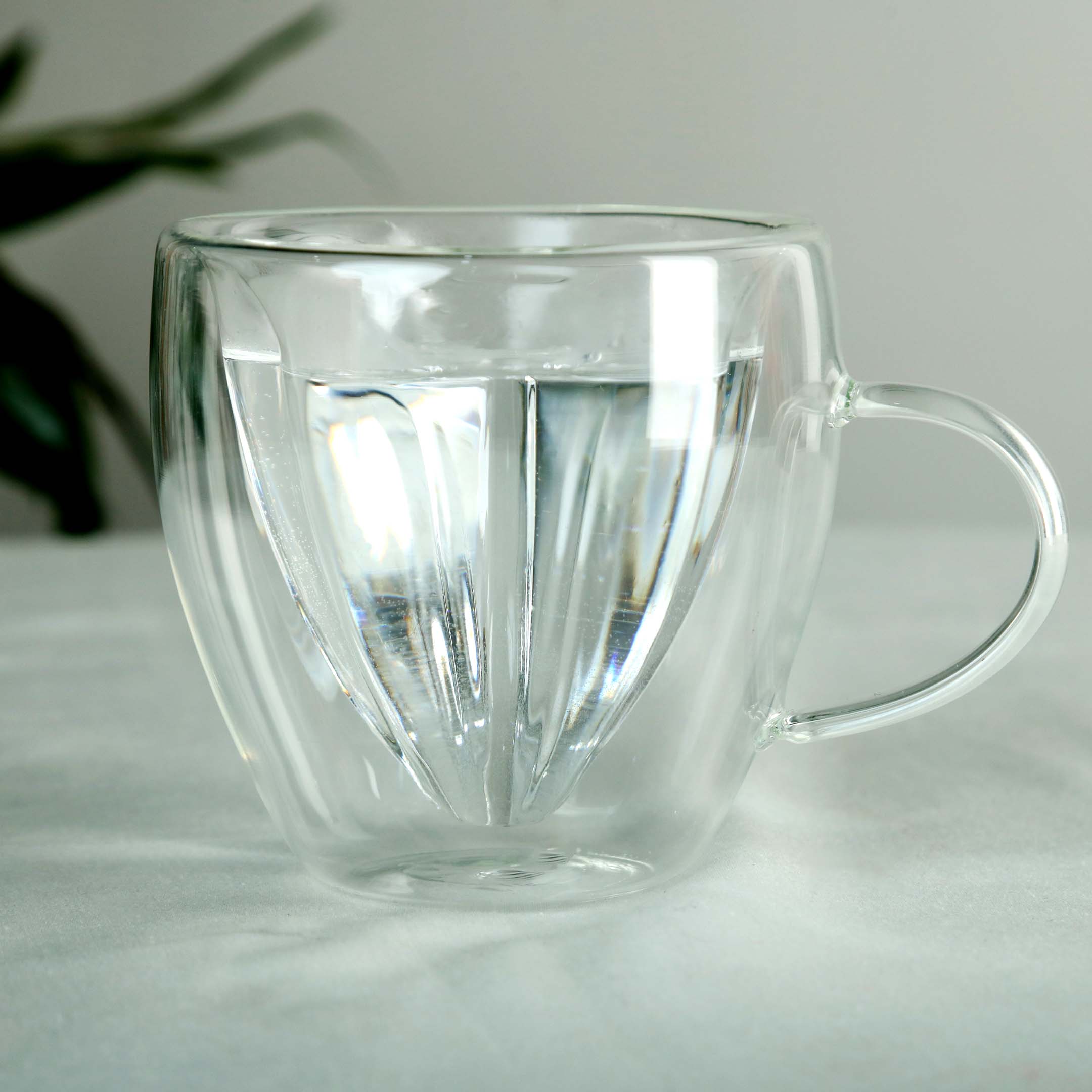 Bistro Classic Flower Shape Double Wall Mug