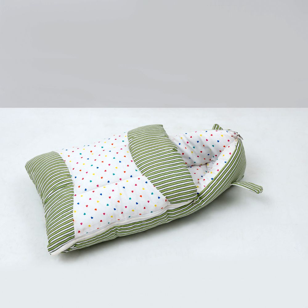 Little Speckled Baby Carry Nest