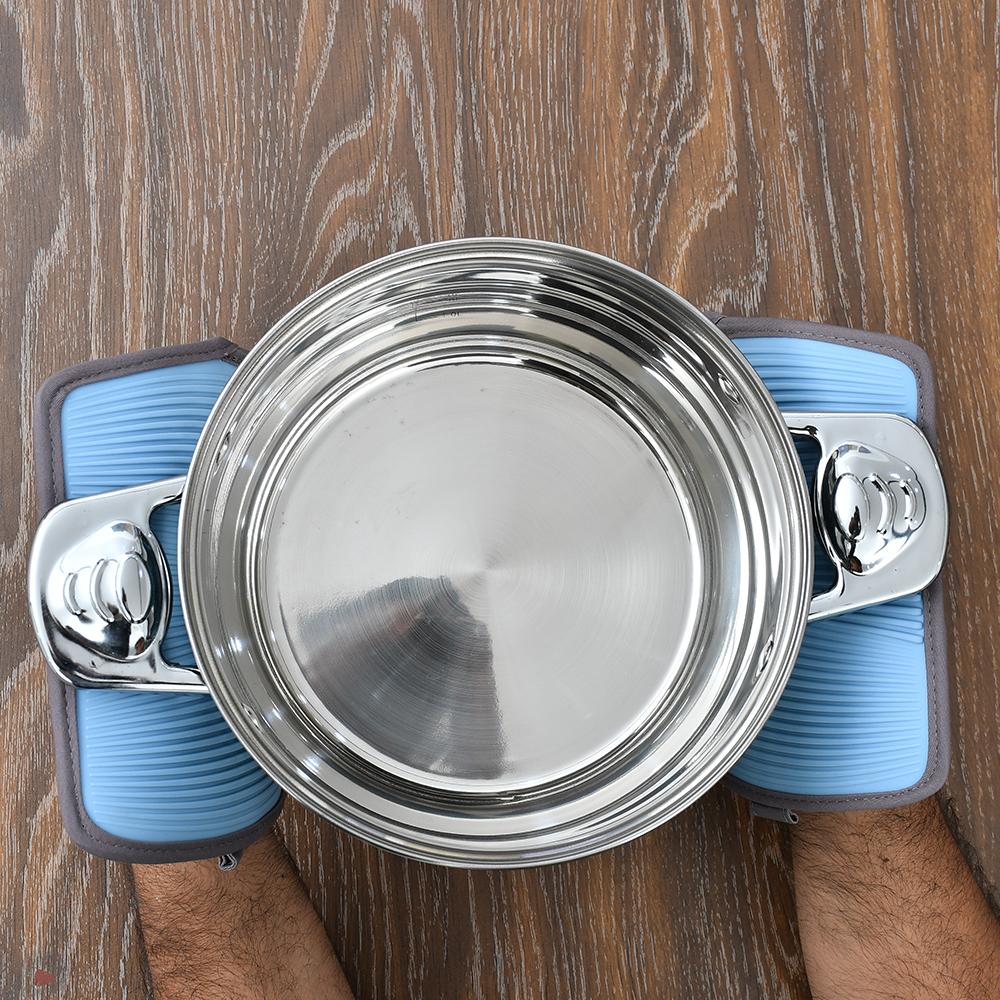 Tessie & Jessie Professional Heat Resistant Silicone Oven & Pan Glove
