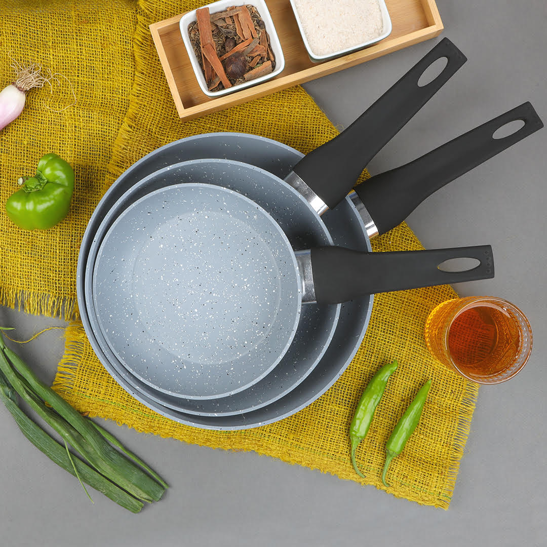 Universal No Fumes Grey Non-Stick Frying Pan