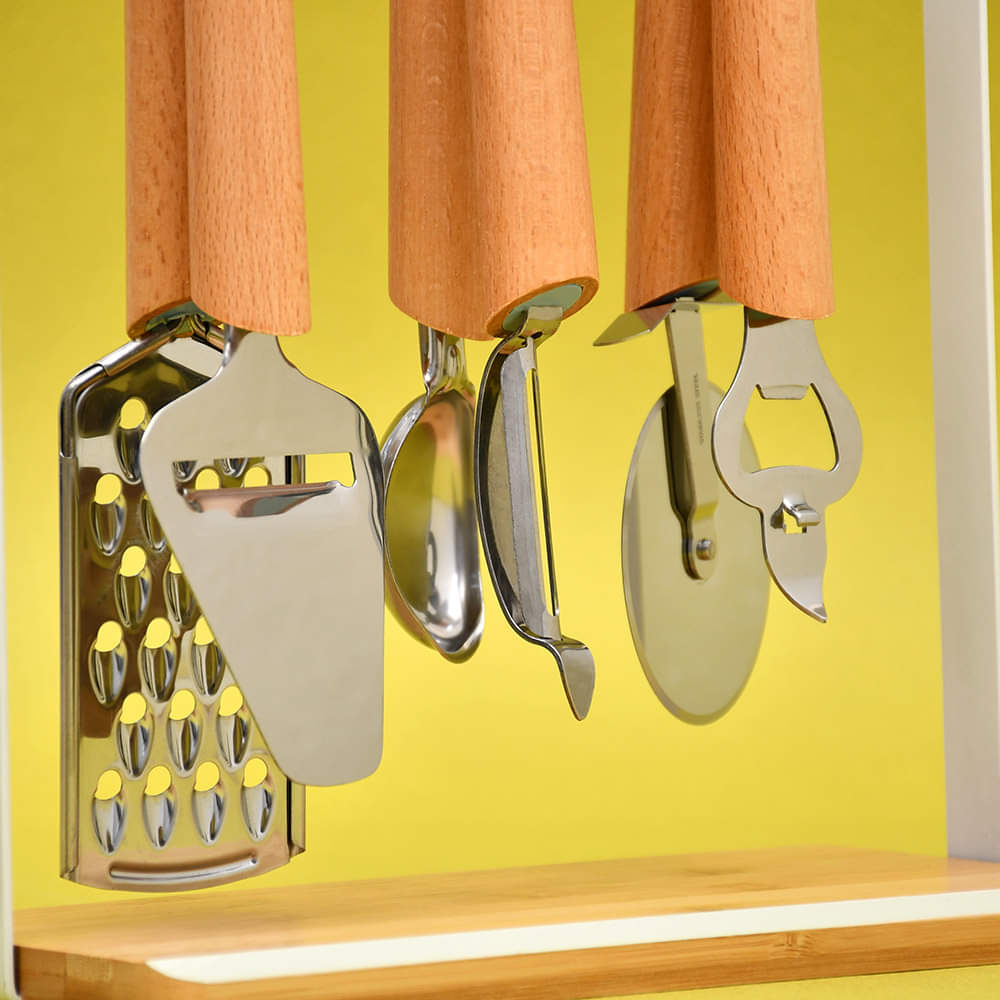 Tessie & Jessie 6 Pieces Utensil Set With Stand