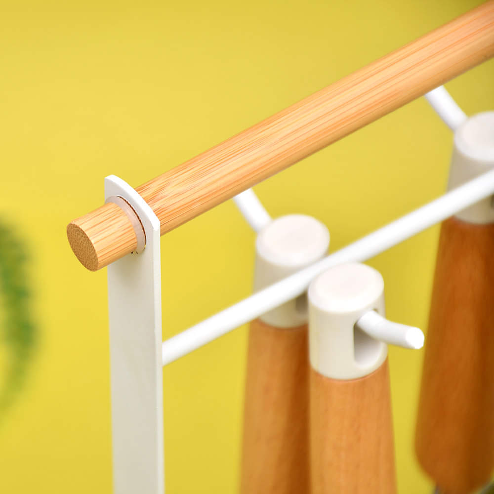 Tessie & Jessie 6 Pieces Utensil Set With Stand