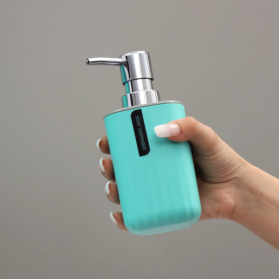 Royal Matte Unco Mint Bath Set- 8 PCS