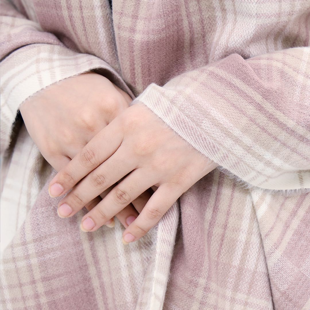 Woolen Large Check Design Scarves