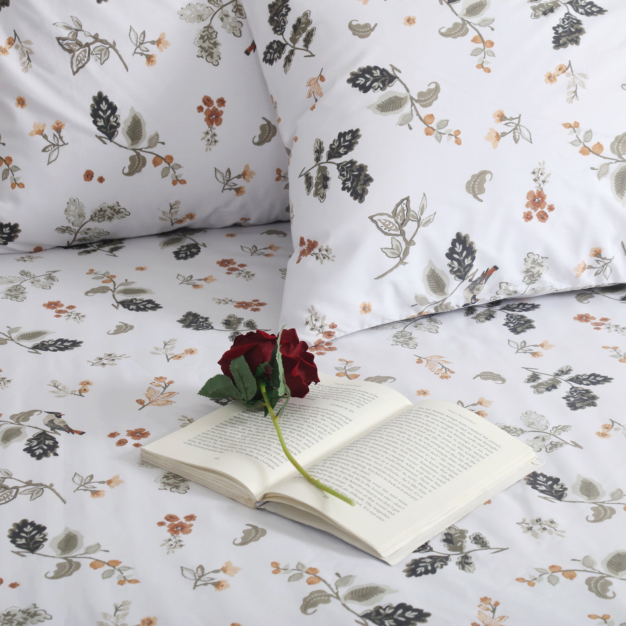 Olive Bloom 3-piece Fitted Sheet Set