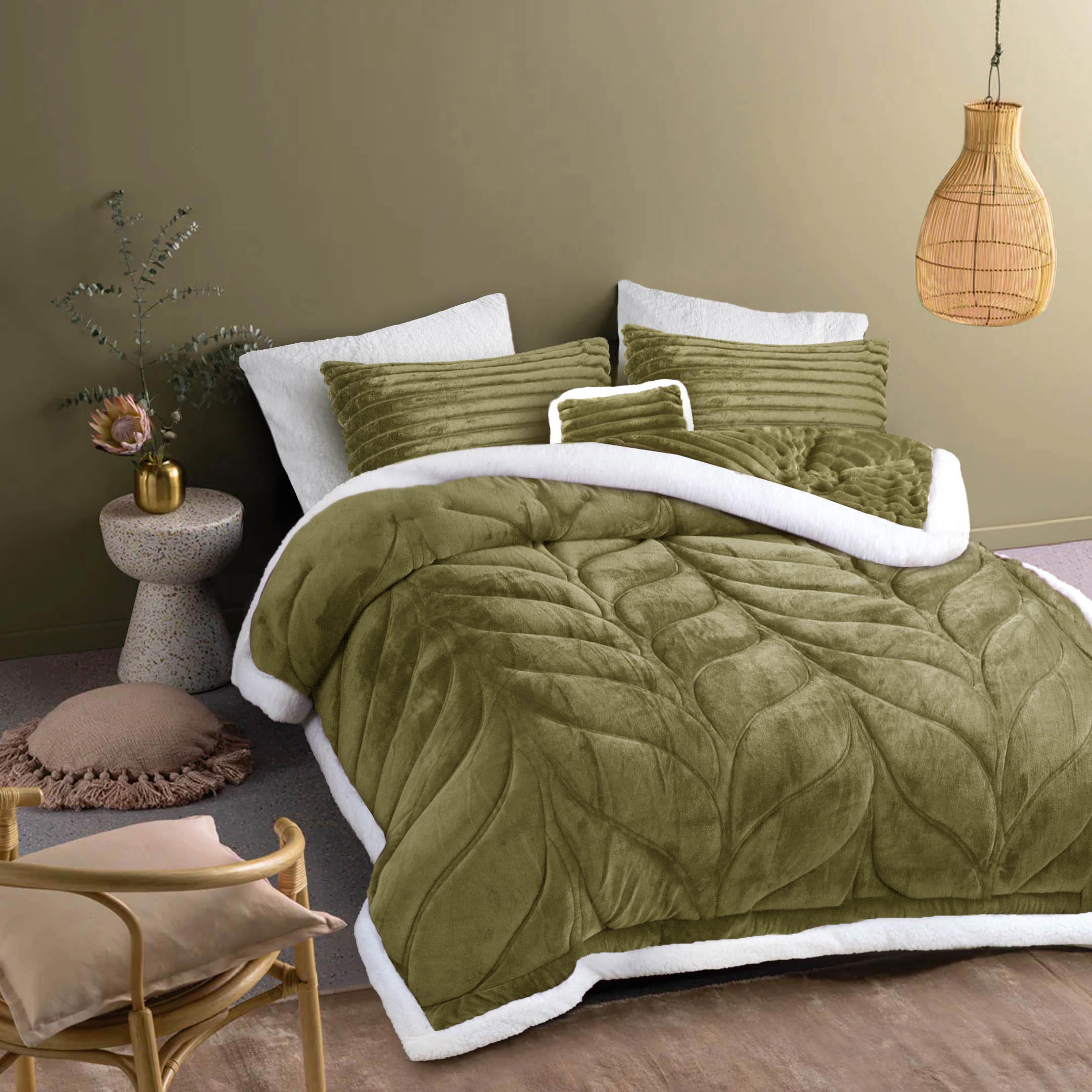 Heavy Weighted Fleece & Sherpa 7pcs Bedding Set-Martini Olive
