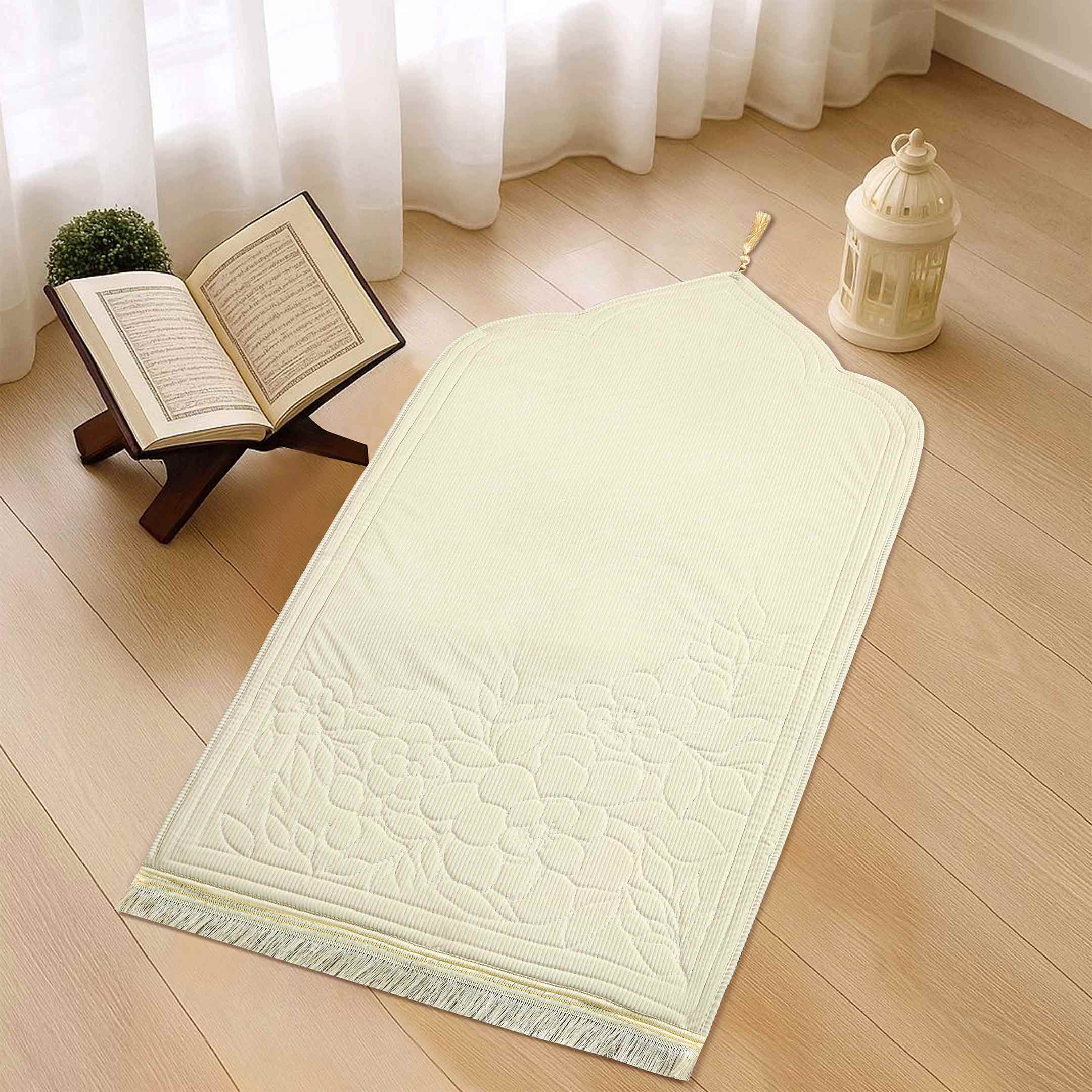 IMAAN-E-NOOR Velvet Quilted Prayermat