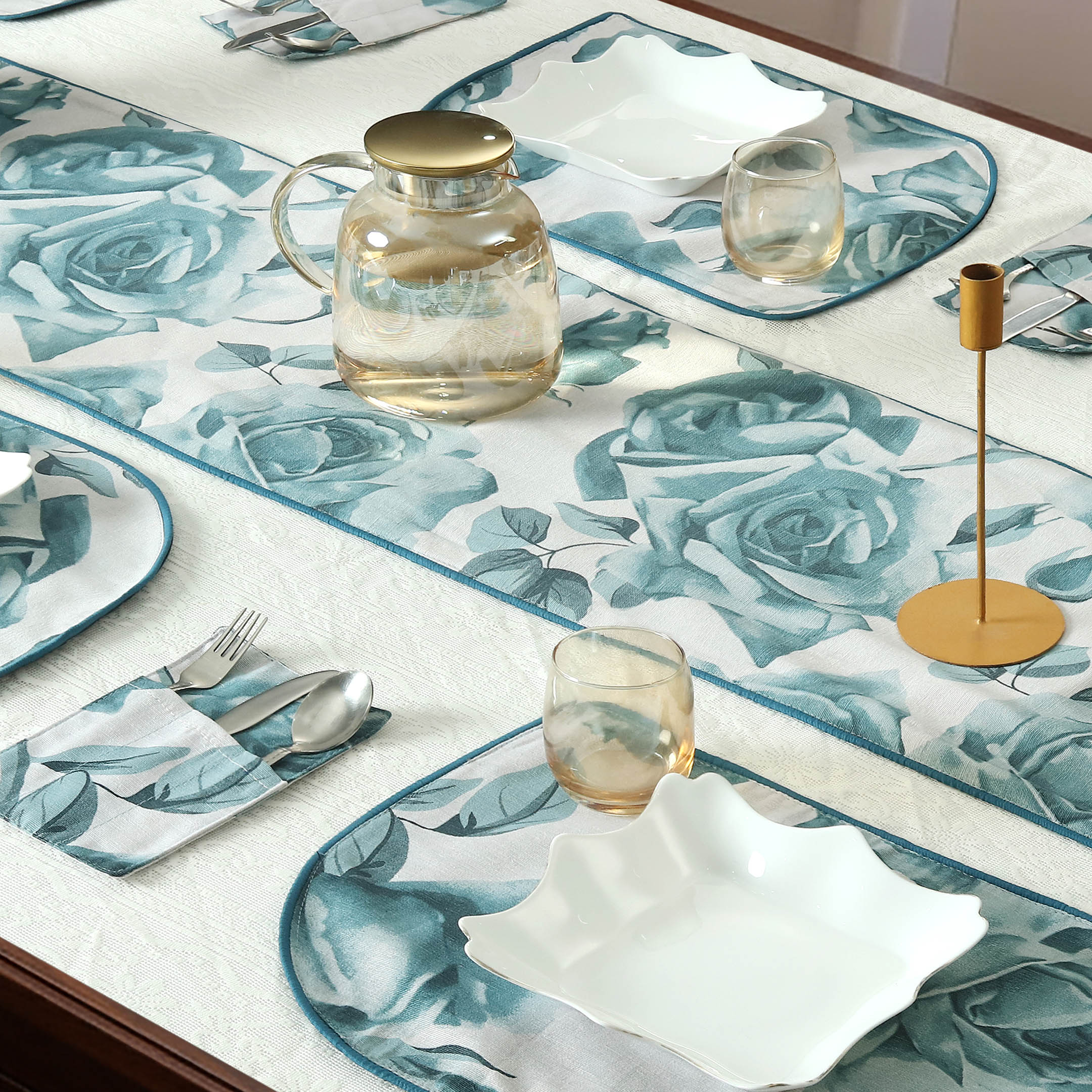 Opulence Touch - Dining Table Set