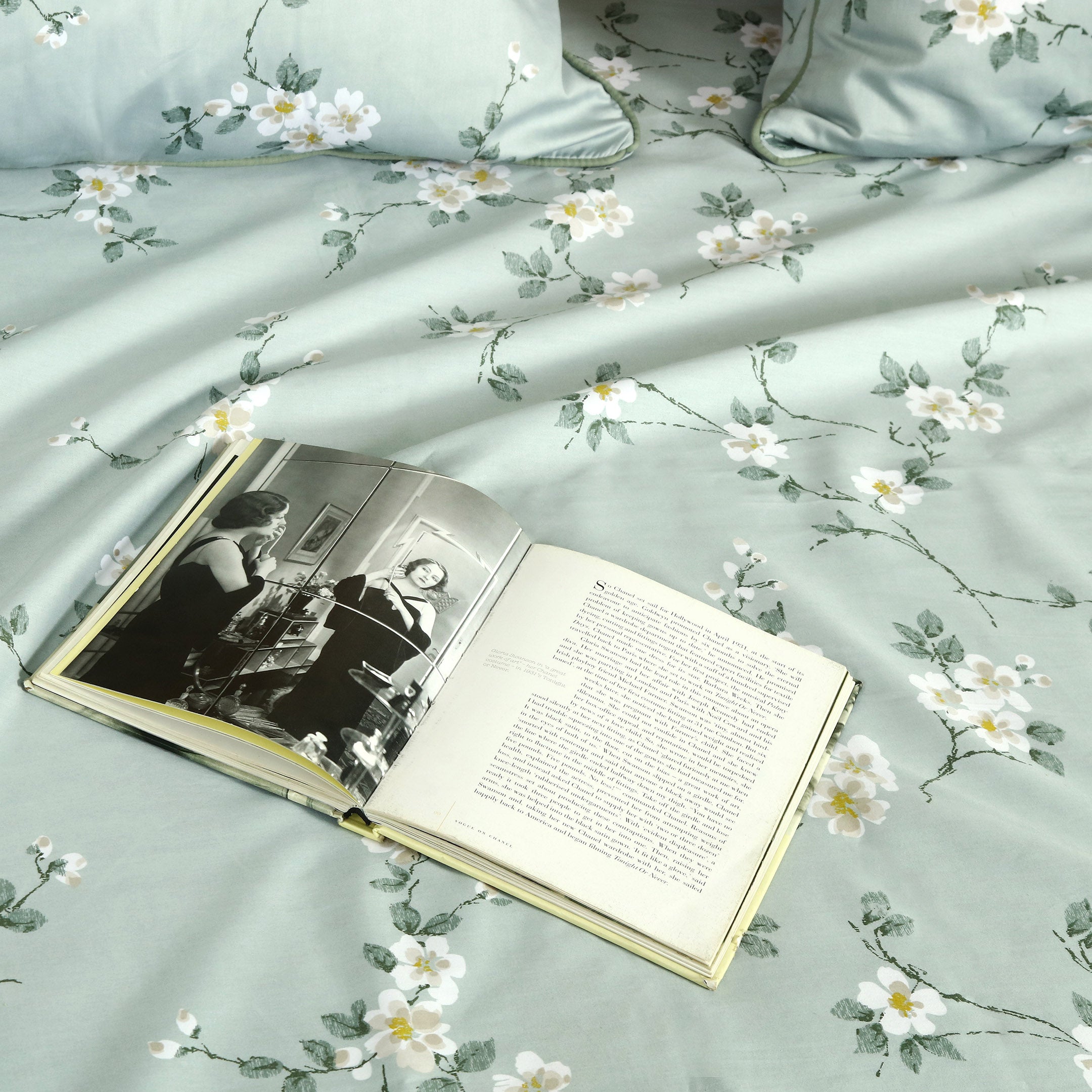 Ethereal Verdure Printed Bedsheet Set