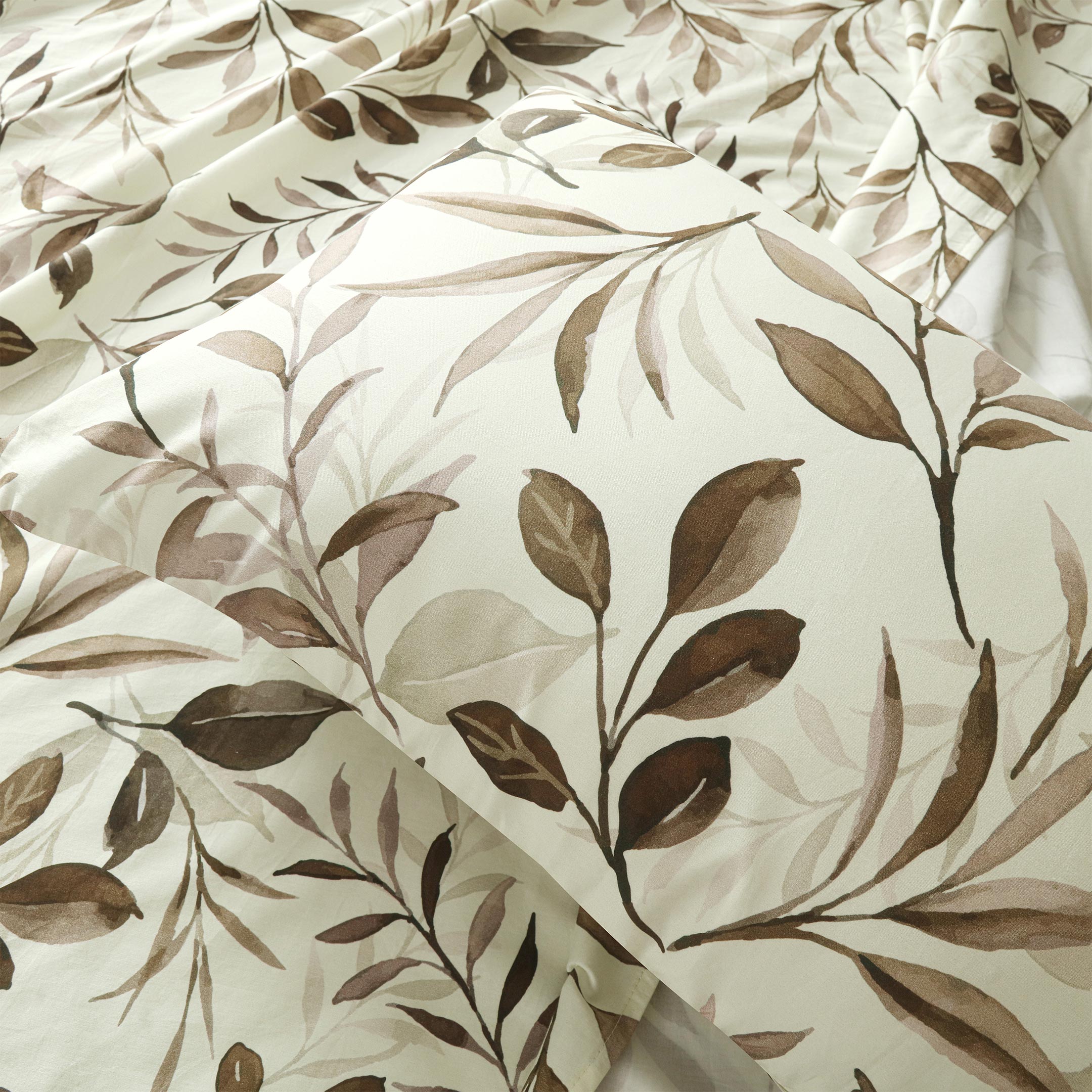 Rosewood Leaves Bedsheet Set