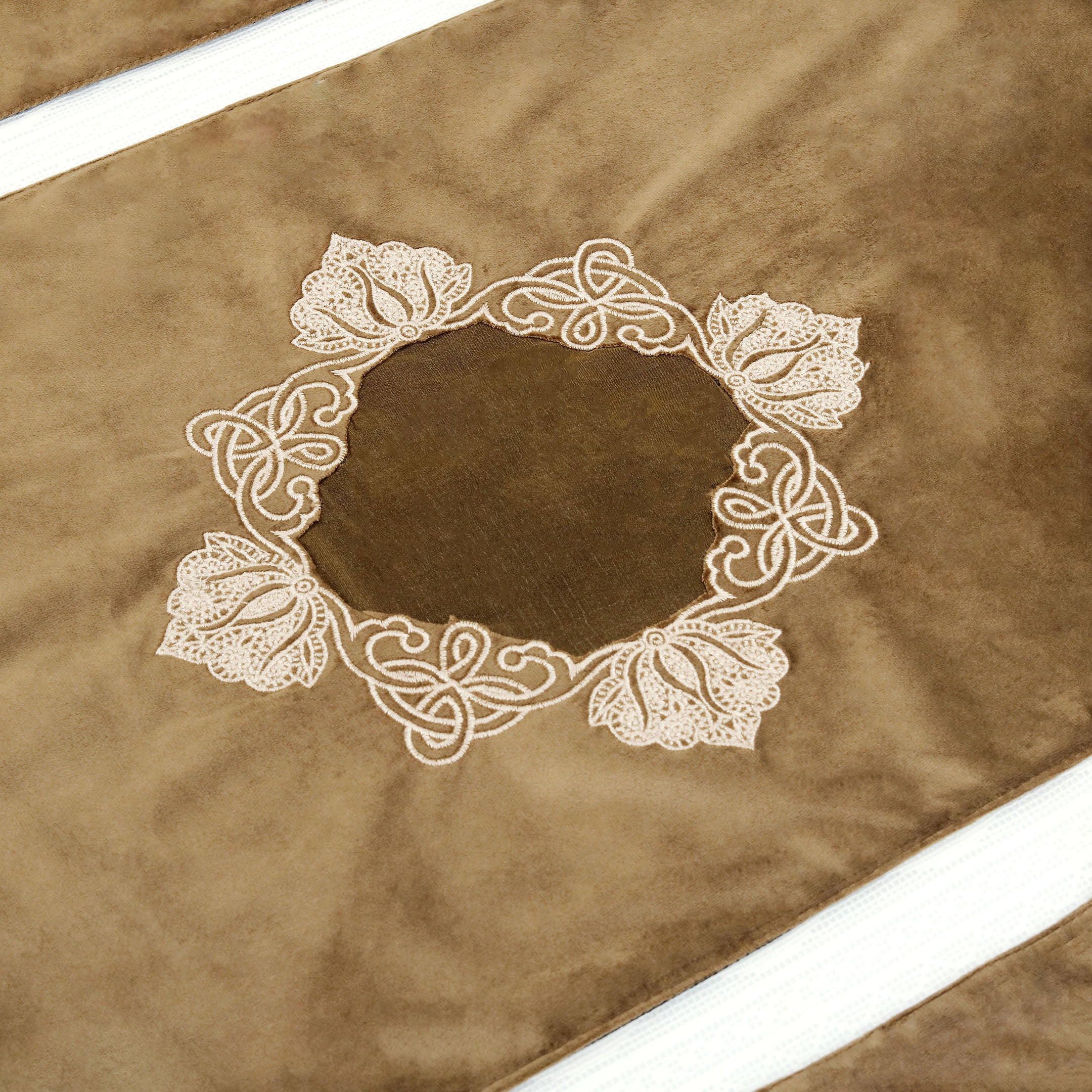 Velour Elegance - Dining Table Set