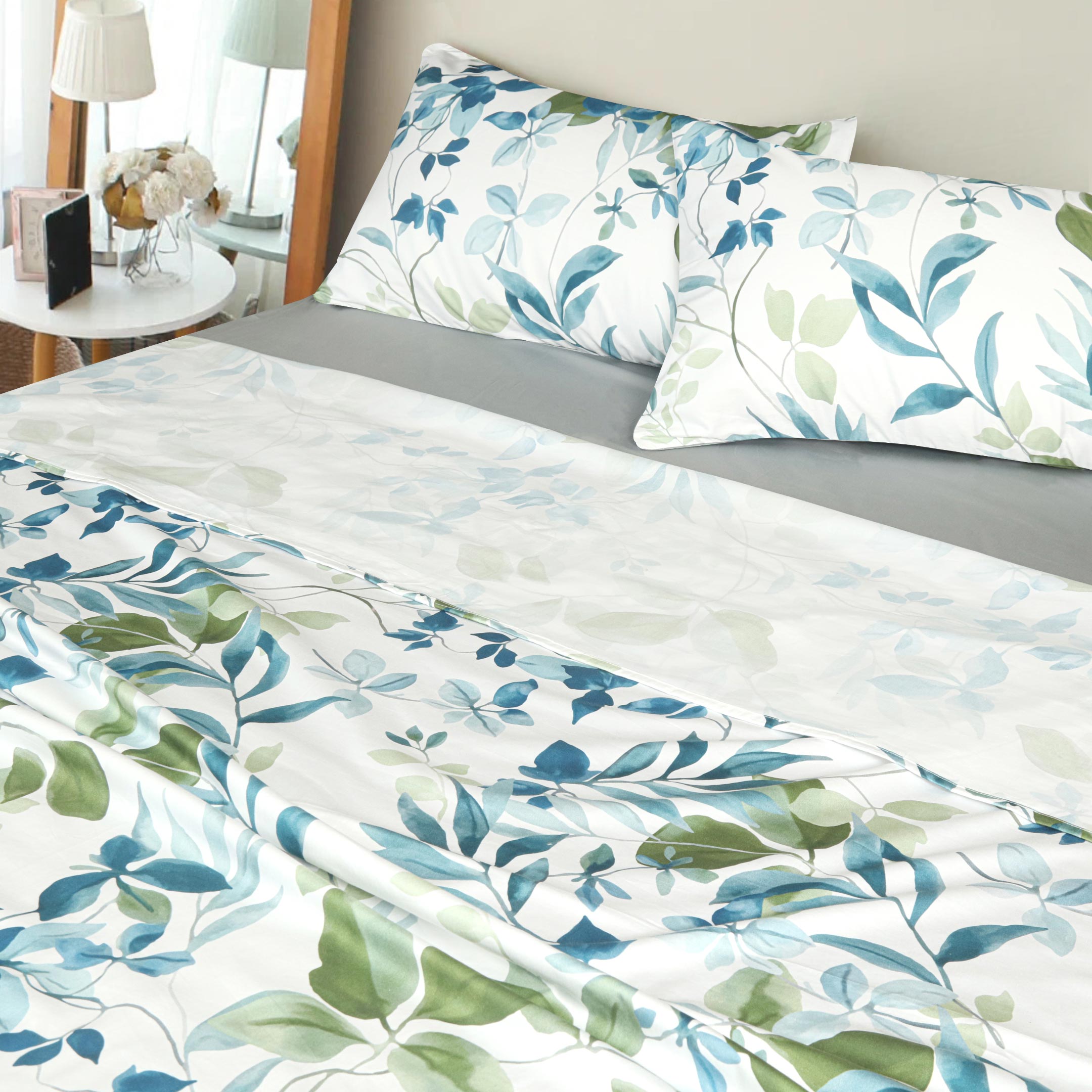 Blue Orchard Bedsheet Set