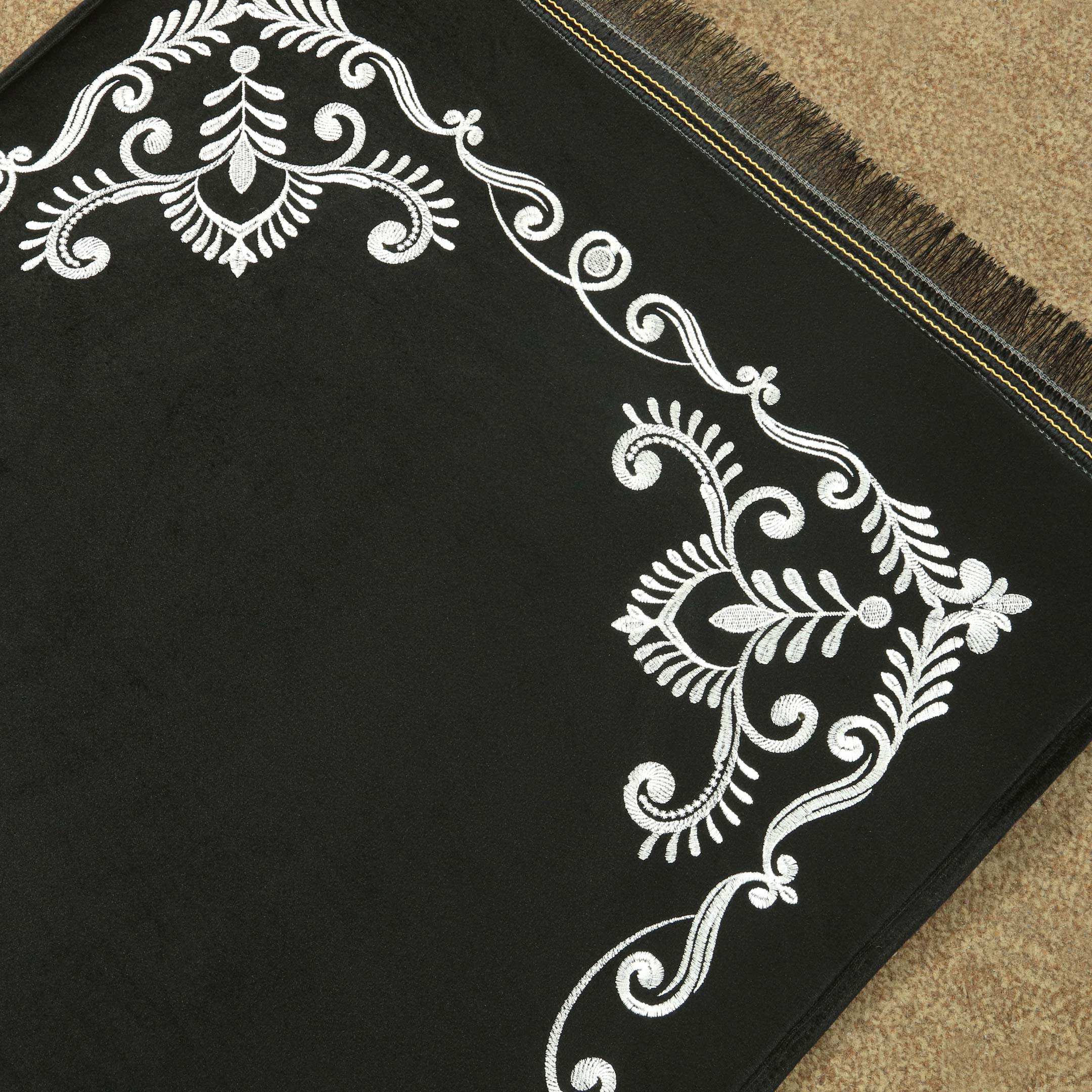 RAH-E-SAKOON Embroidered Couple Prayermats