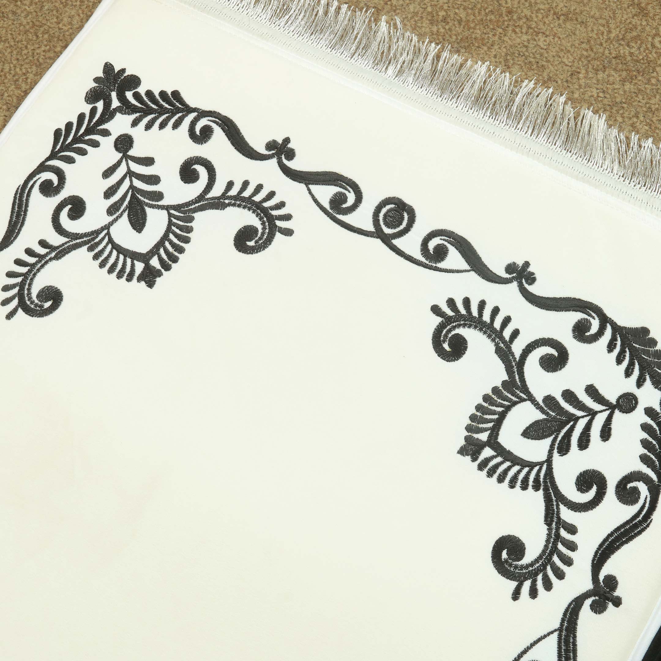 RAH-E-SAKOON Embroidered Couple Prayermats