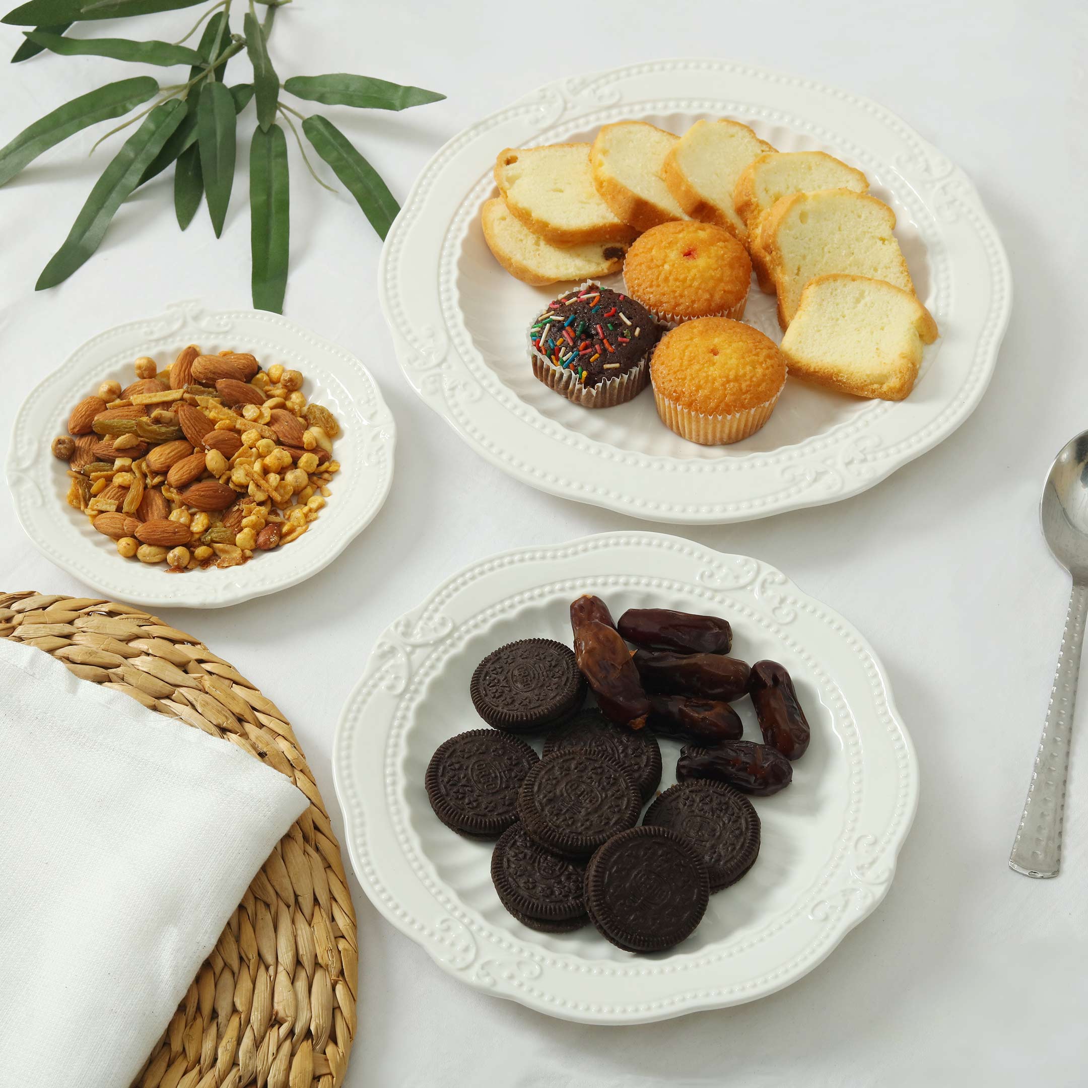 Fractal Pattern White Porcelain Round Serving Plate-3 Pcs